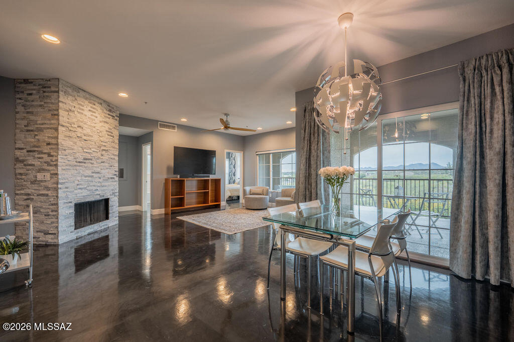 The Boulders at La Reserve Condominiums - Residential