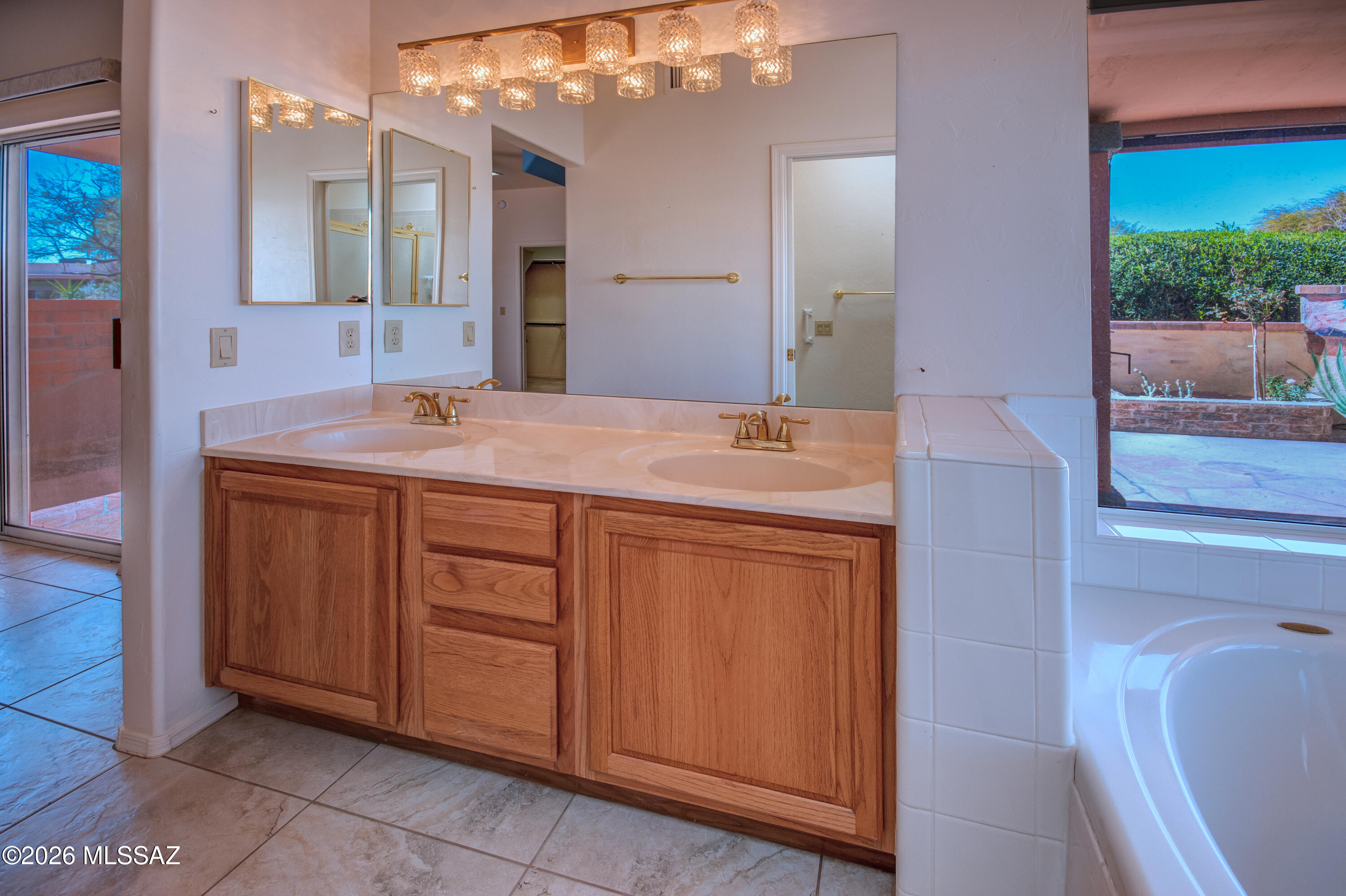 Colonia De Los Alamos - Springpointe - Residential