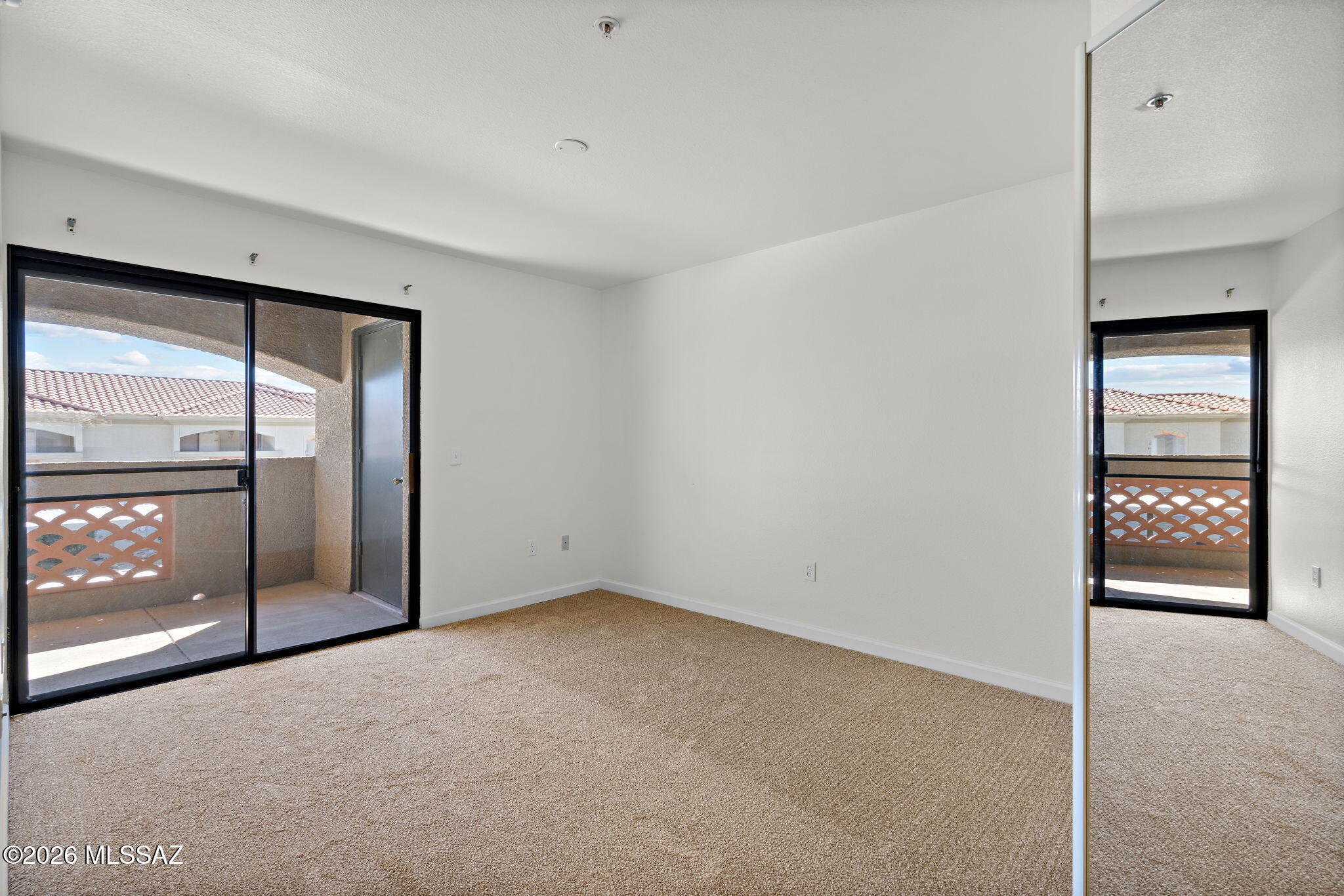 Veranda at Ventana Condominiums - Residential