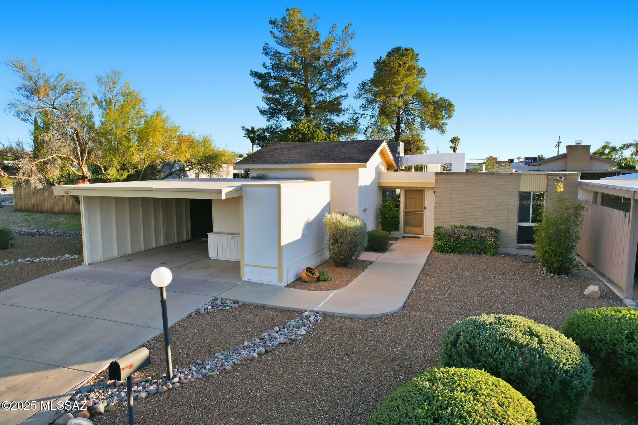 9812 E Skyview Drive