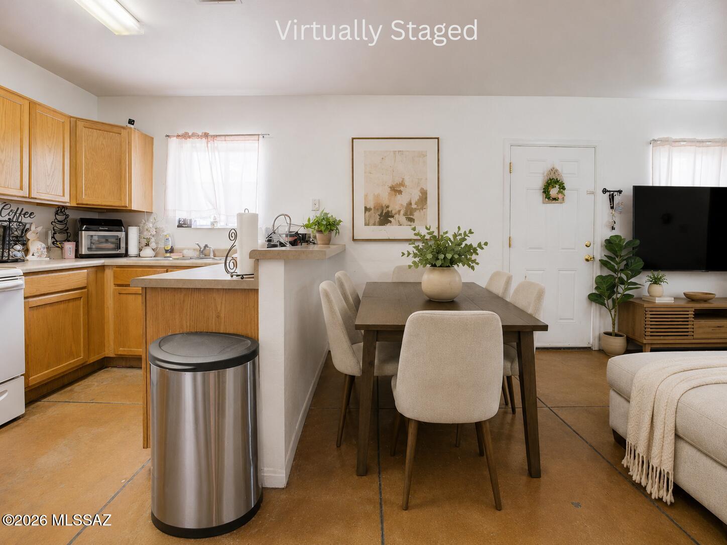 113 E District Street