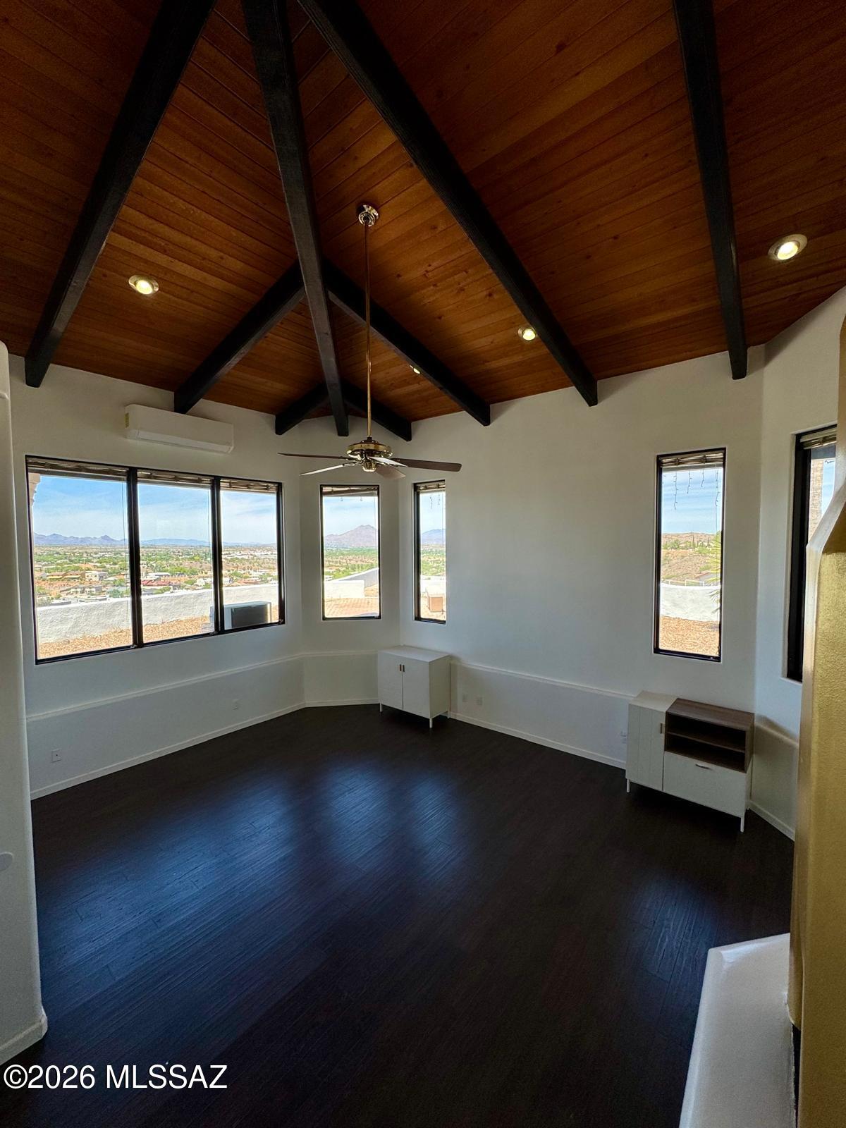 Mariposa Hills - Residential