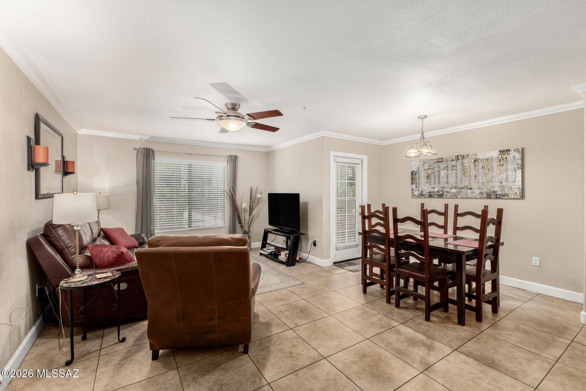 5751 N Kolb Road 25103