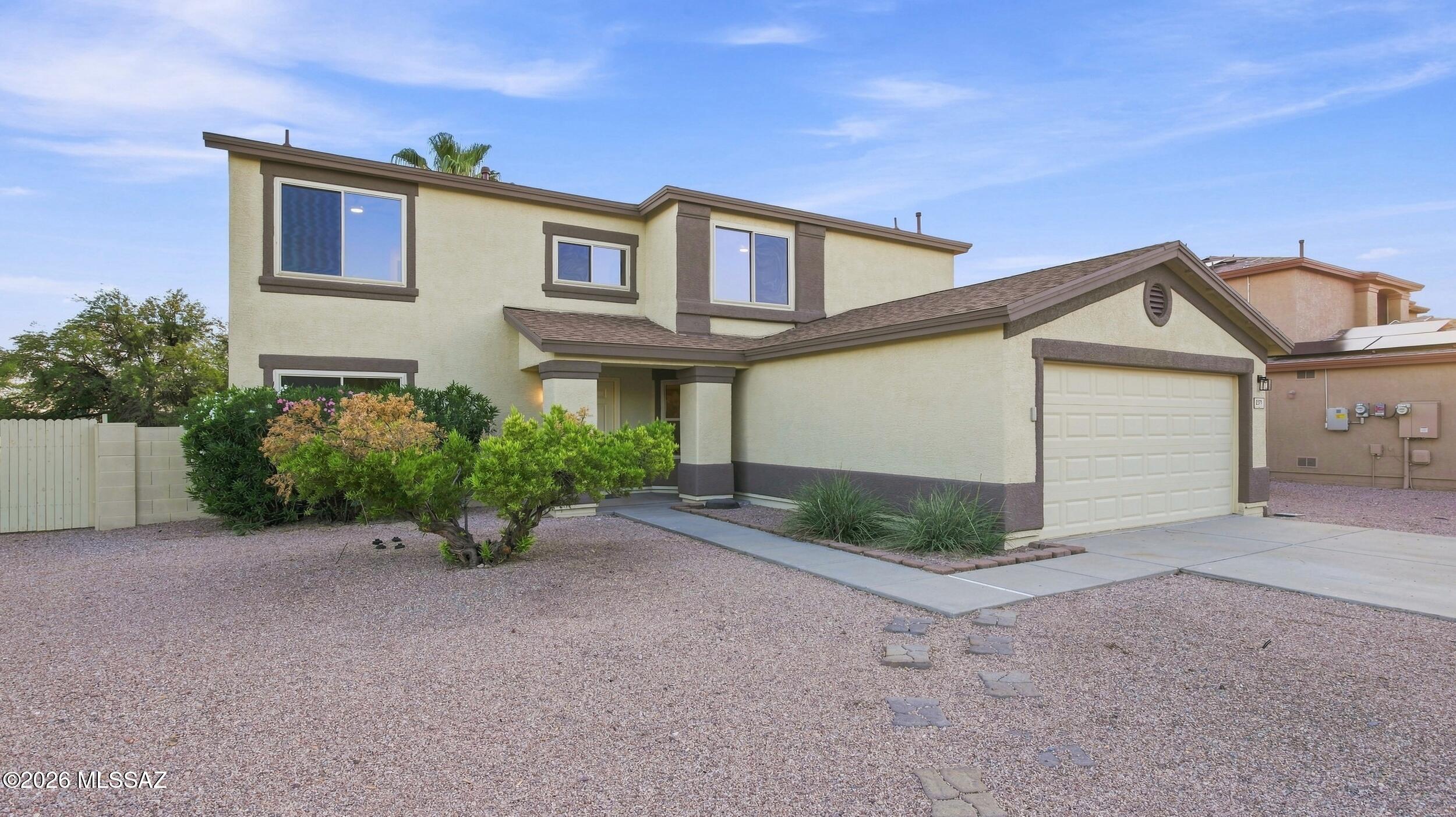 2571 W Calle Senor Manuel