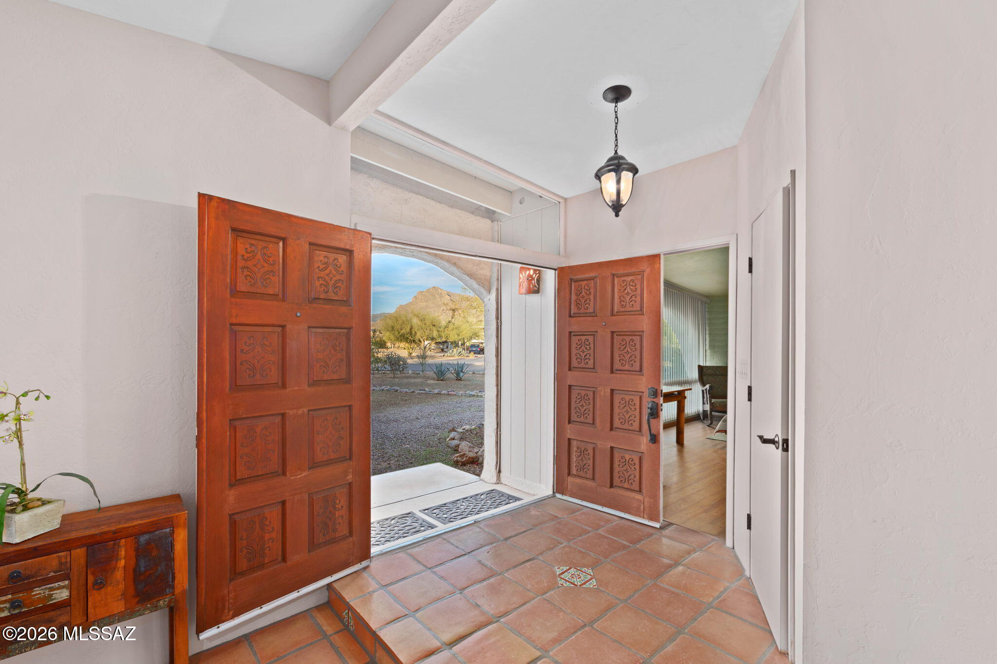 1641 W Chapala Drive