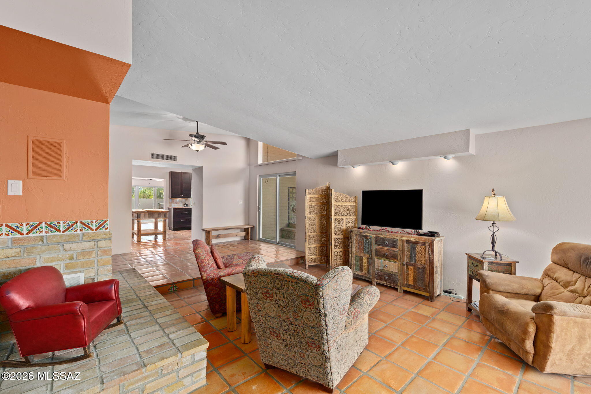 1641 W Chapala Drive