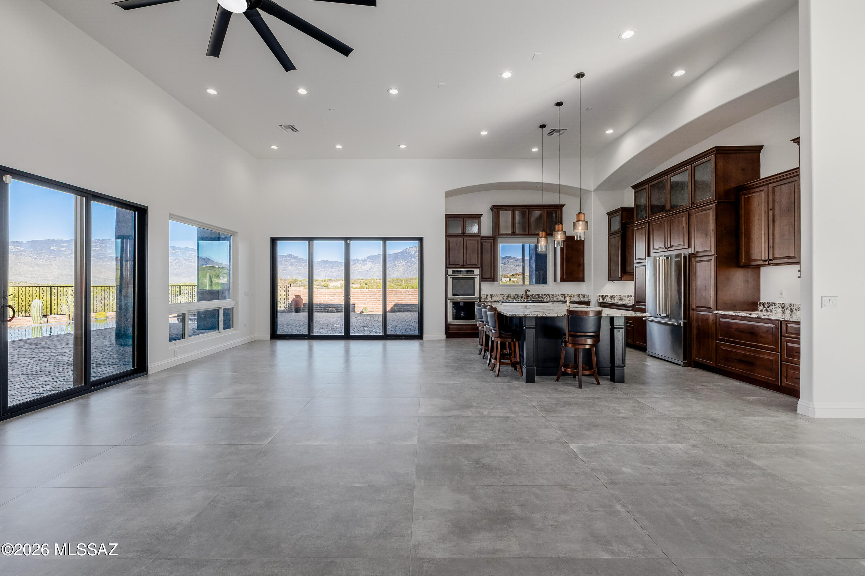 Coyote Creek (1-395) - Residential