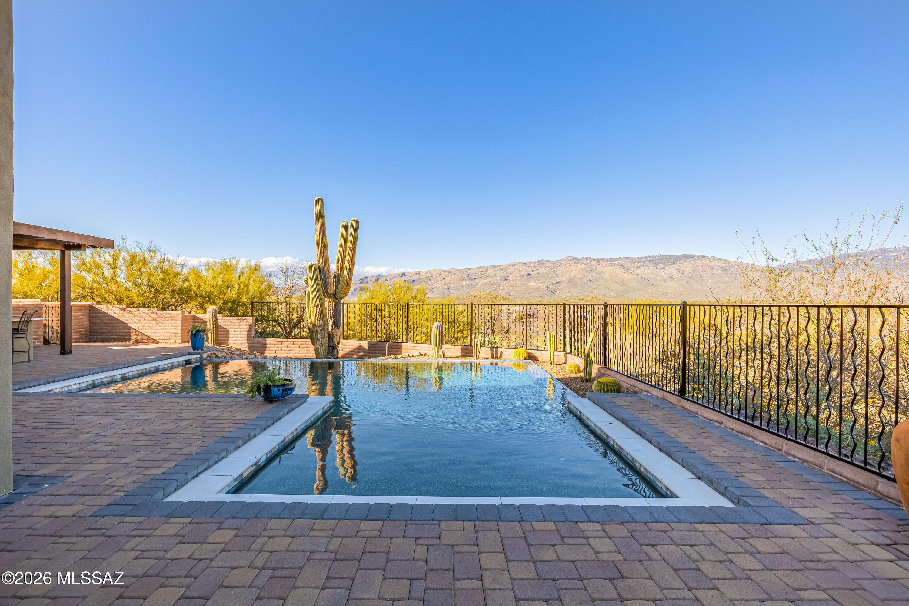 Coyote Creek (1-395) - Residential