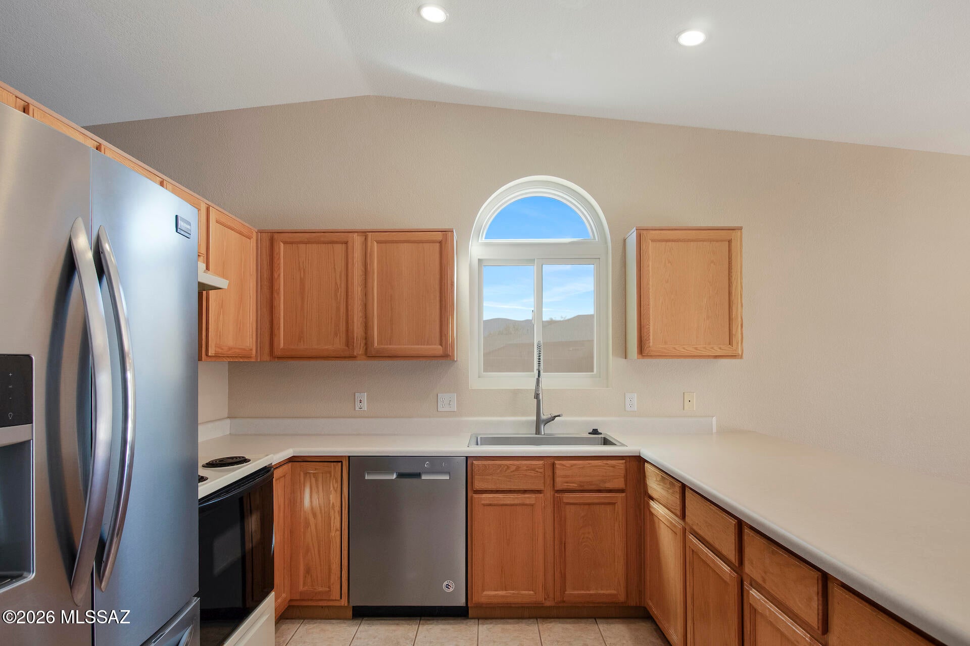8892 E Apache Well Place