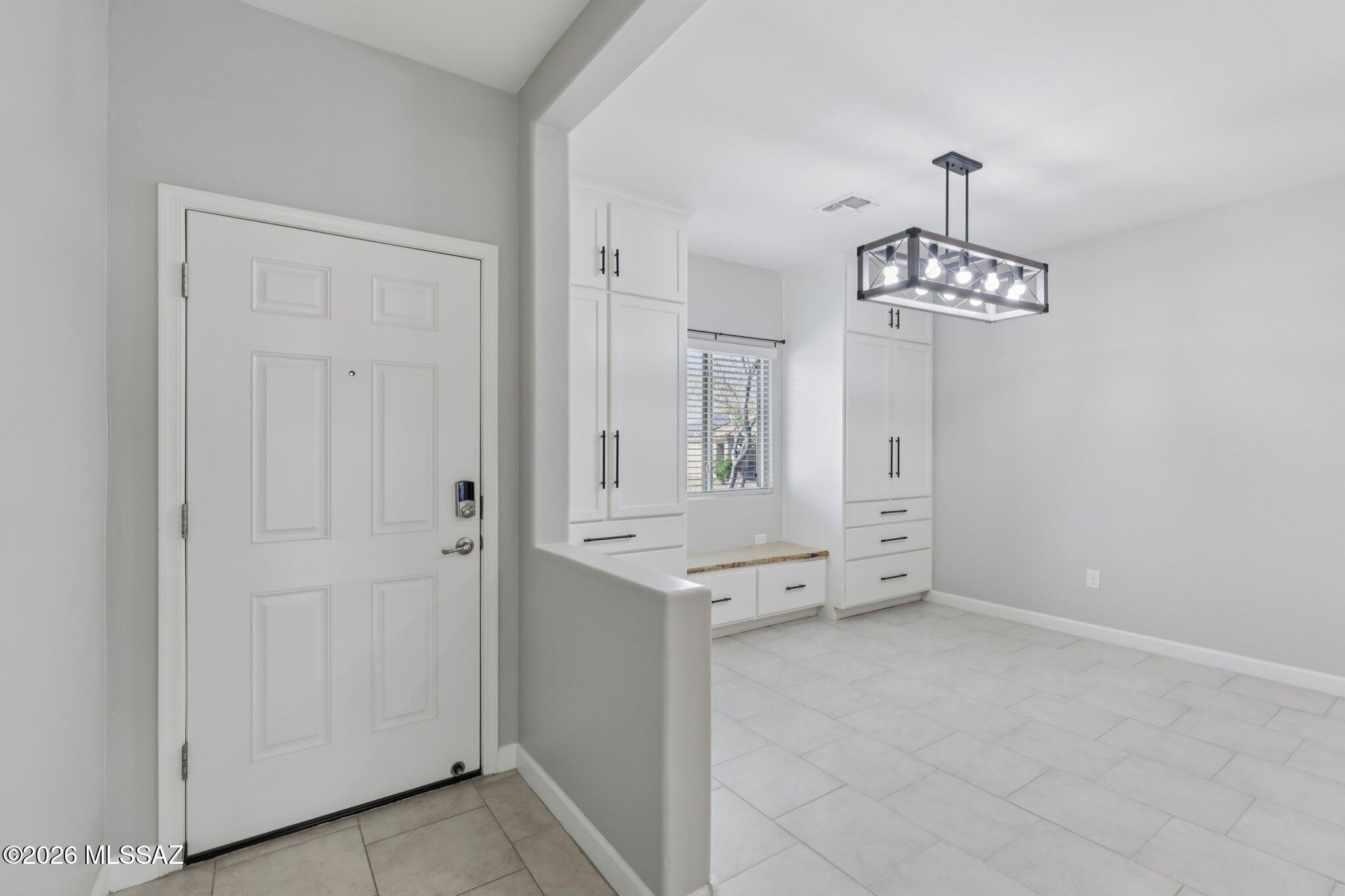 264 W Sg Posey Street