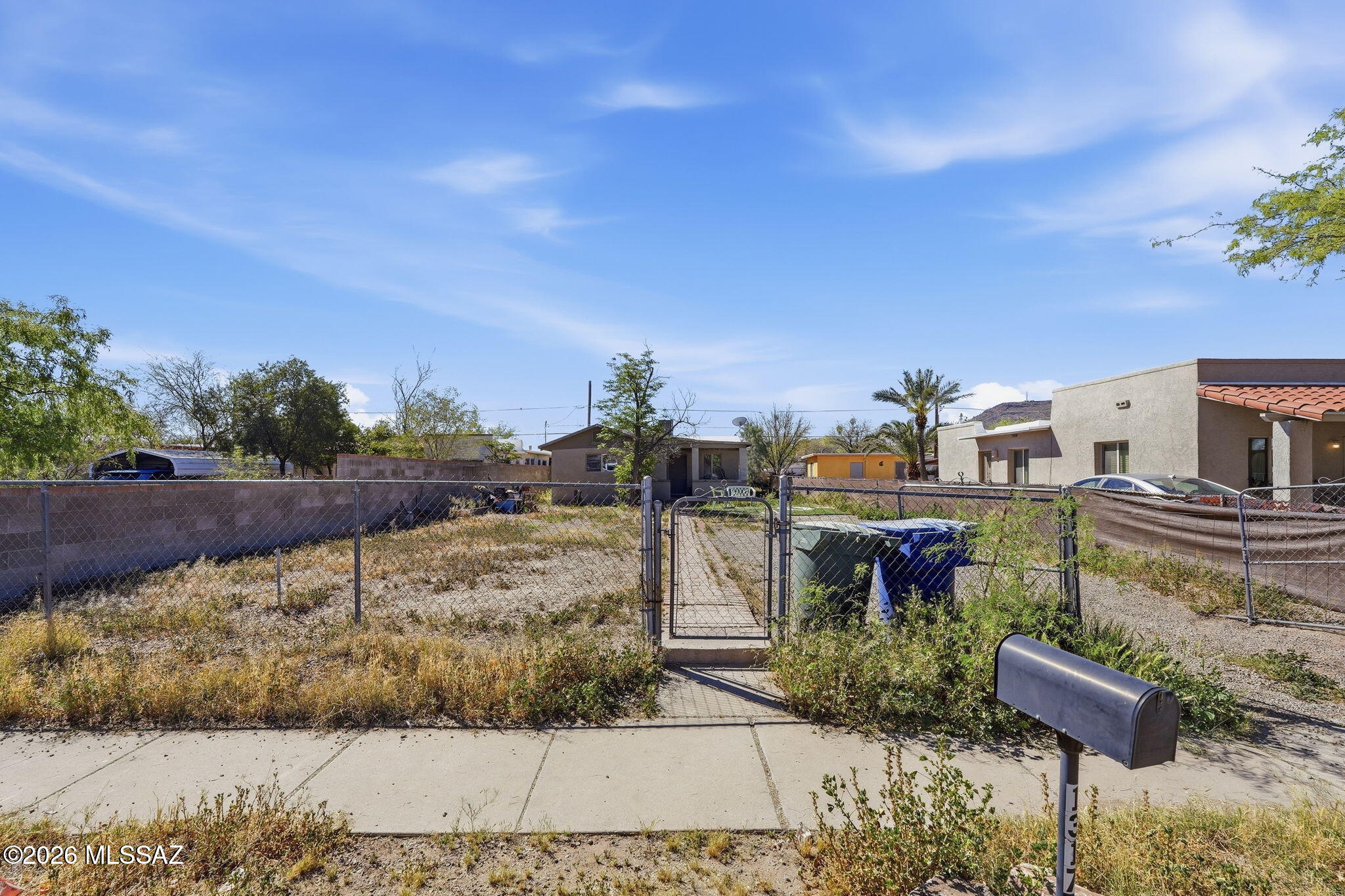 1317 W Niagara Street