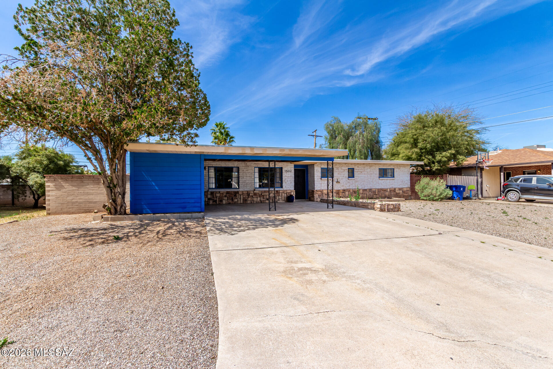 1502 S Avenida Sirio