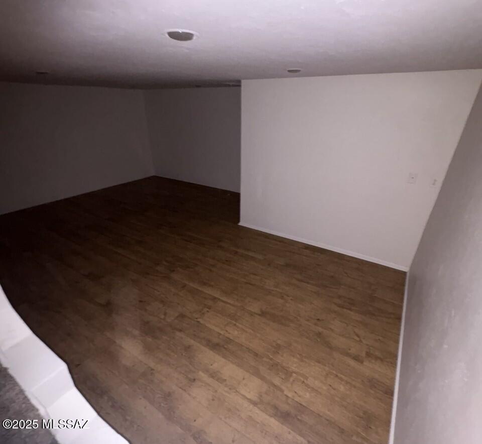 Rolling Hills Towne House - Residential