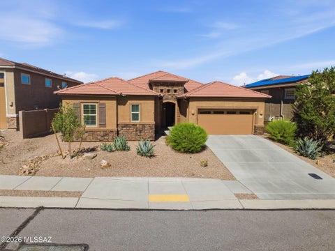 Photo of 11239 E Lupine Flower Drive, Tucson, AZ 85747 (MLS # 22624403)
