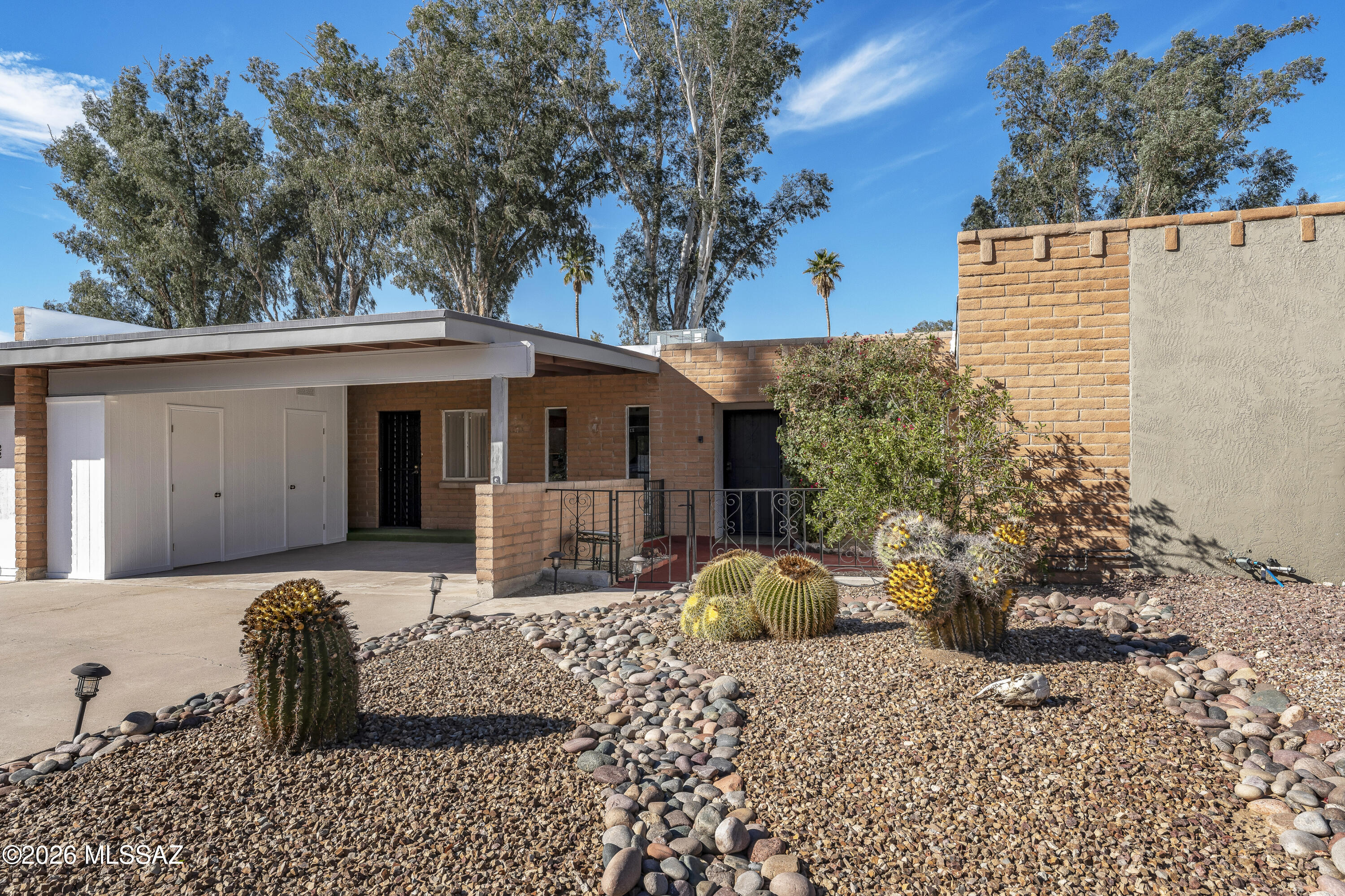 Oro Valley Townhouses (47-52, 58-91) - Residential