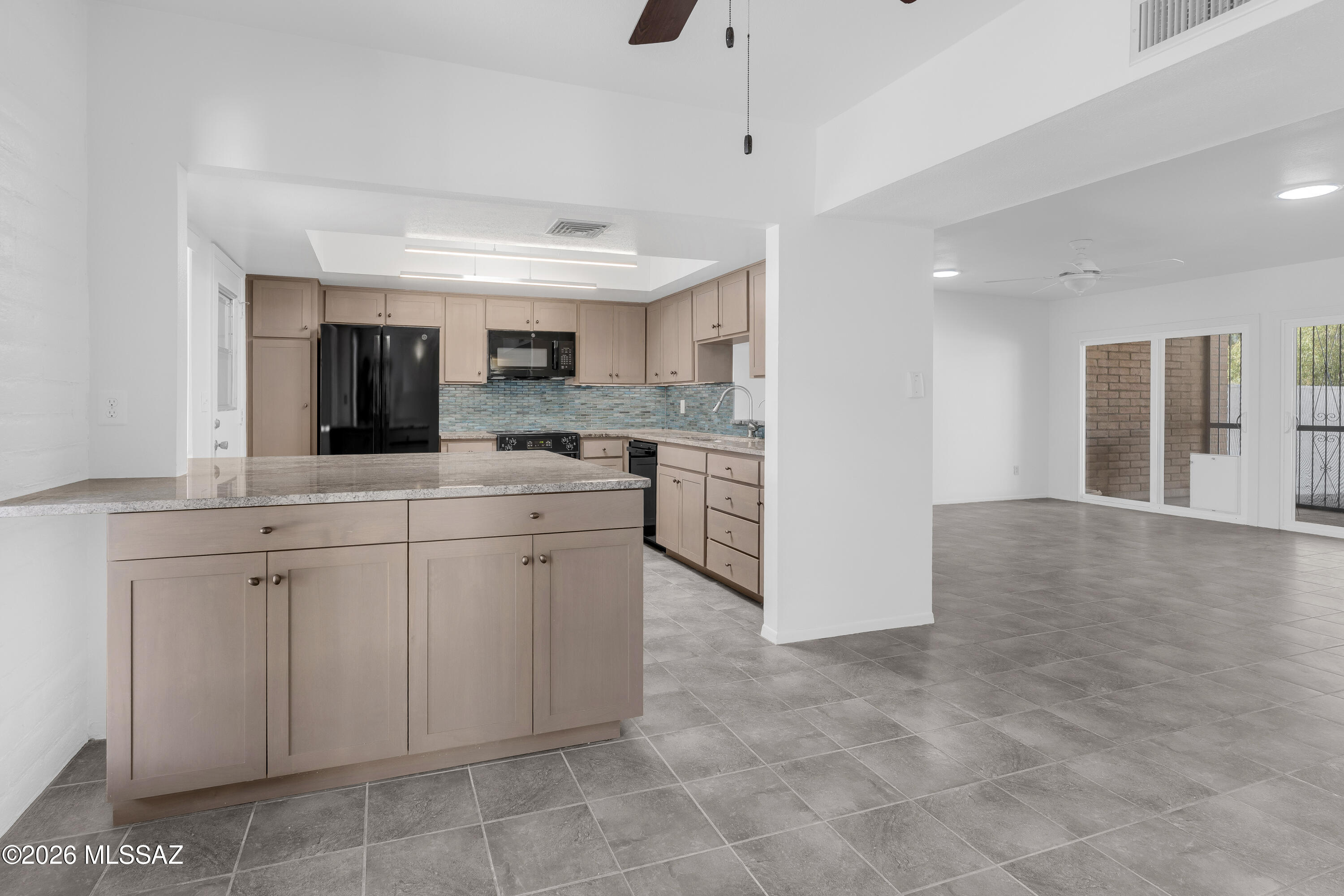 Oro Valley Townhouses (47-52, 58-91) - Residential