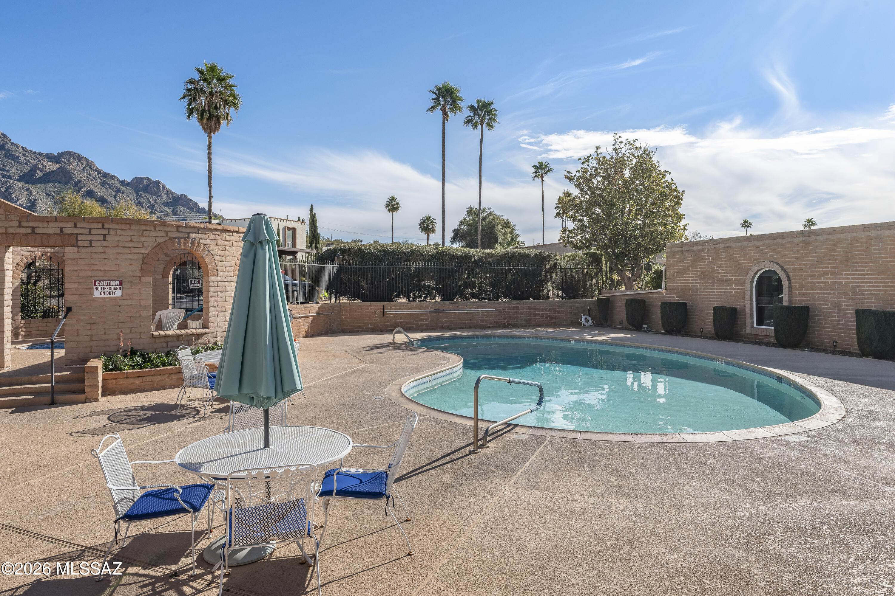 Oro Valley Townhouses (47-52, 58-91) - Residential