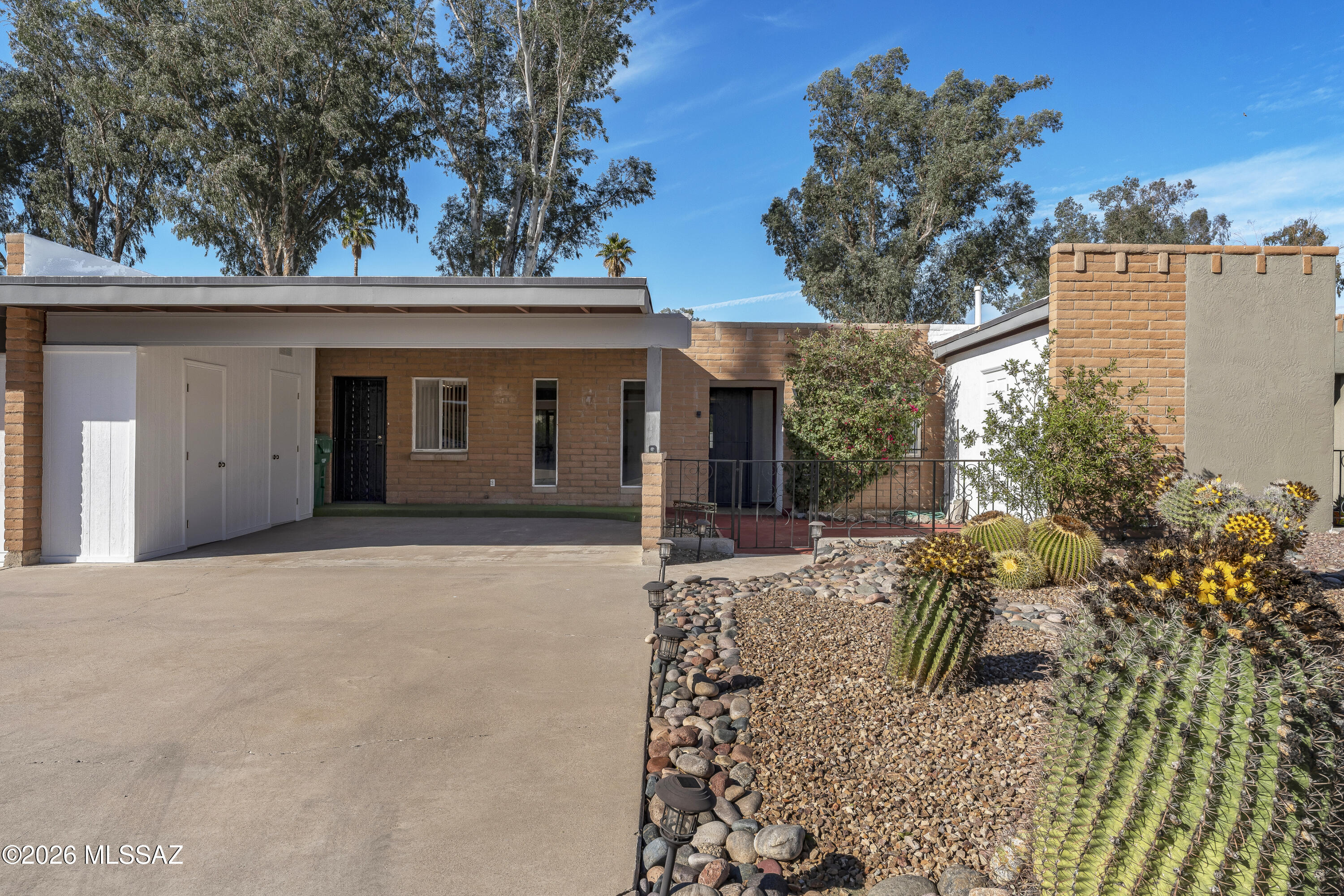 Oro Valley Townhouses (47-52, 58-91) - Residential
