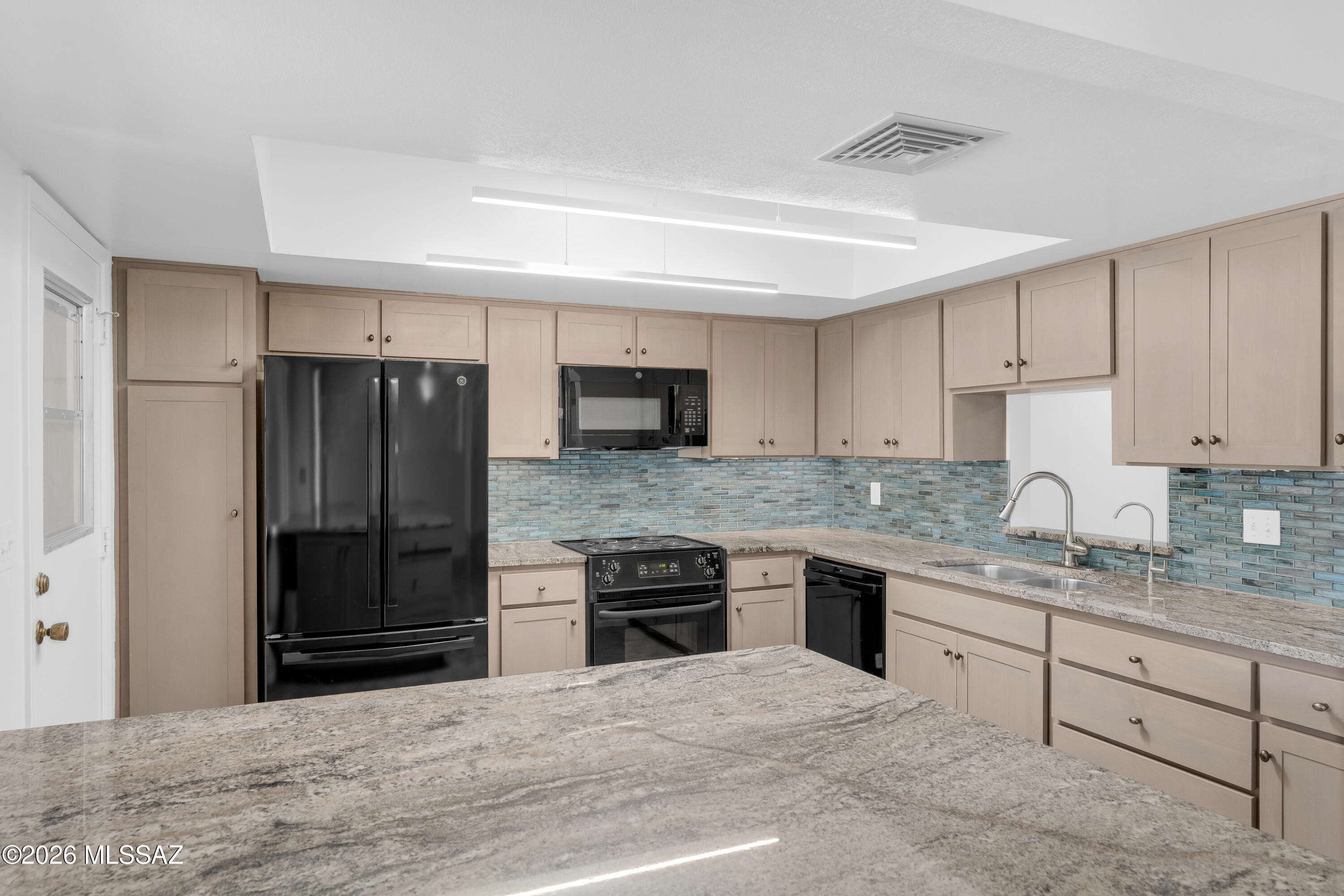 Oro Valley Townhouses (47-52, 58-91) - Residential