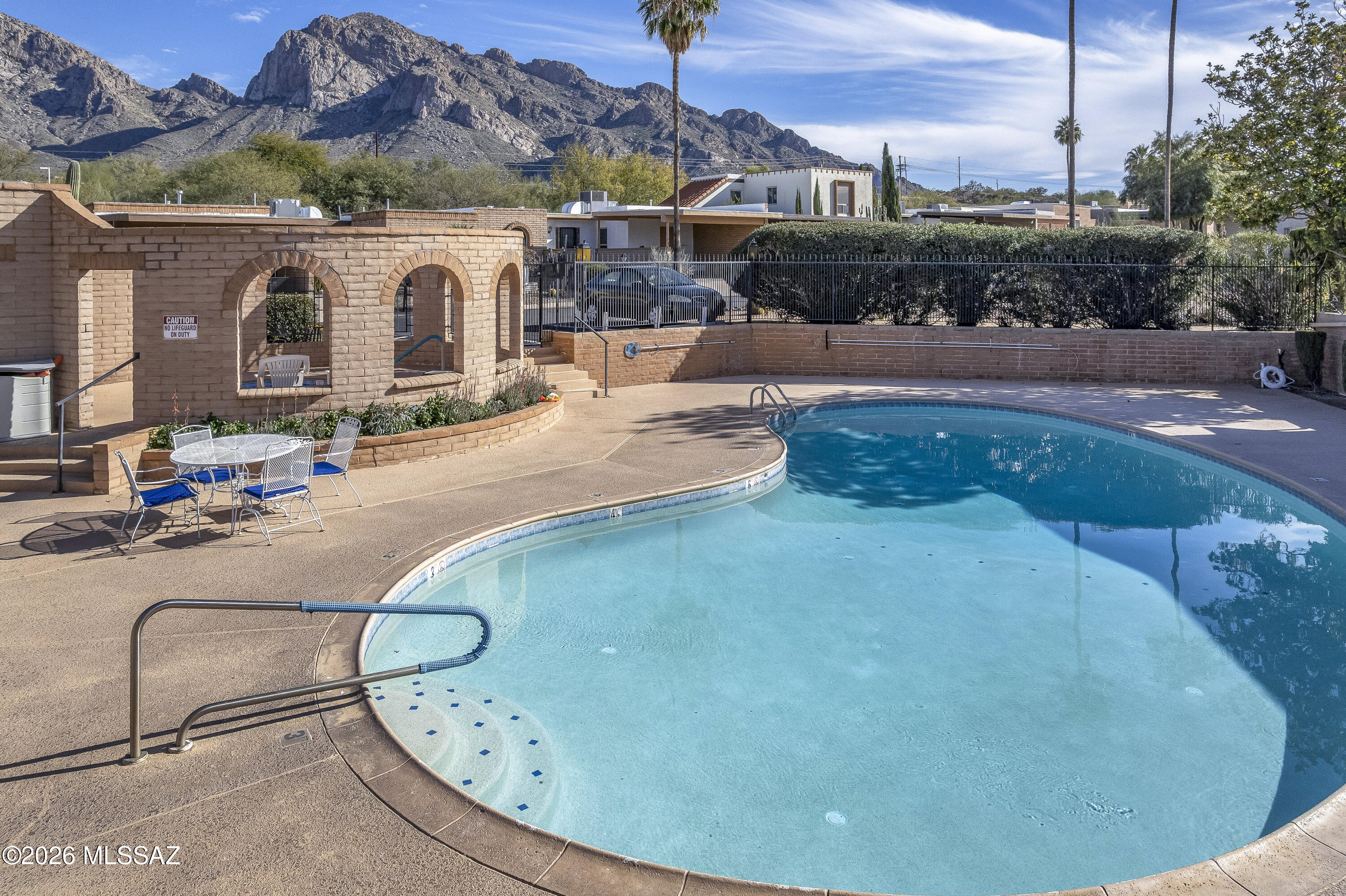 Oro Valley Townhouses (47-52, 58-91) - Residential