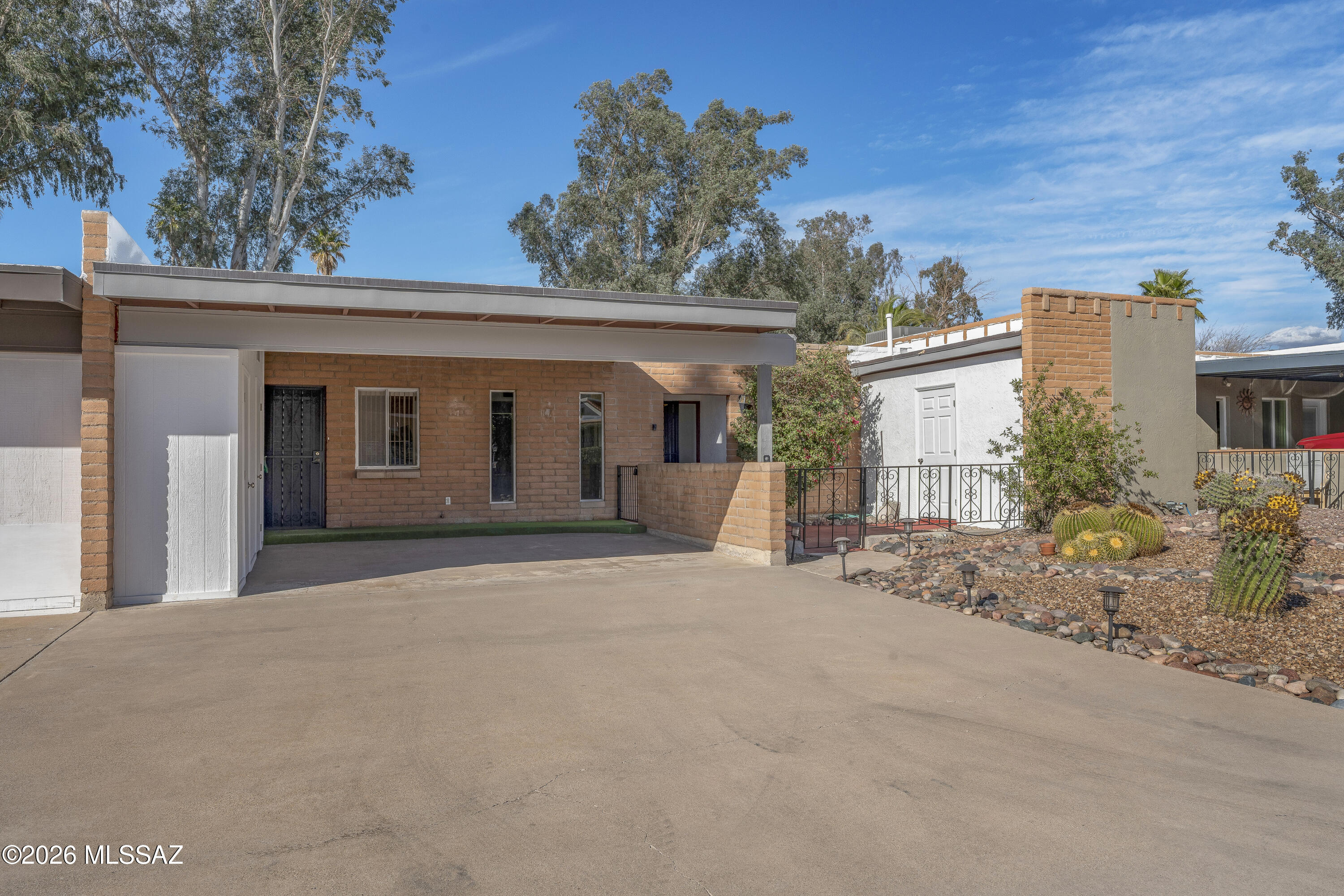 Oro Valley Townhouses (47-52, 58-91) - Residential