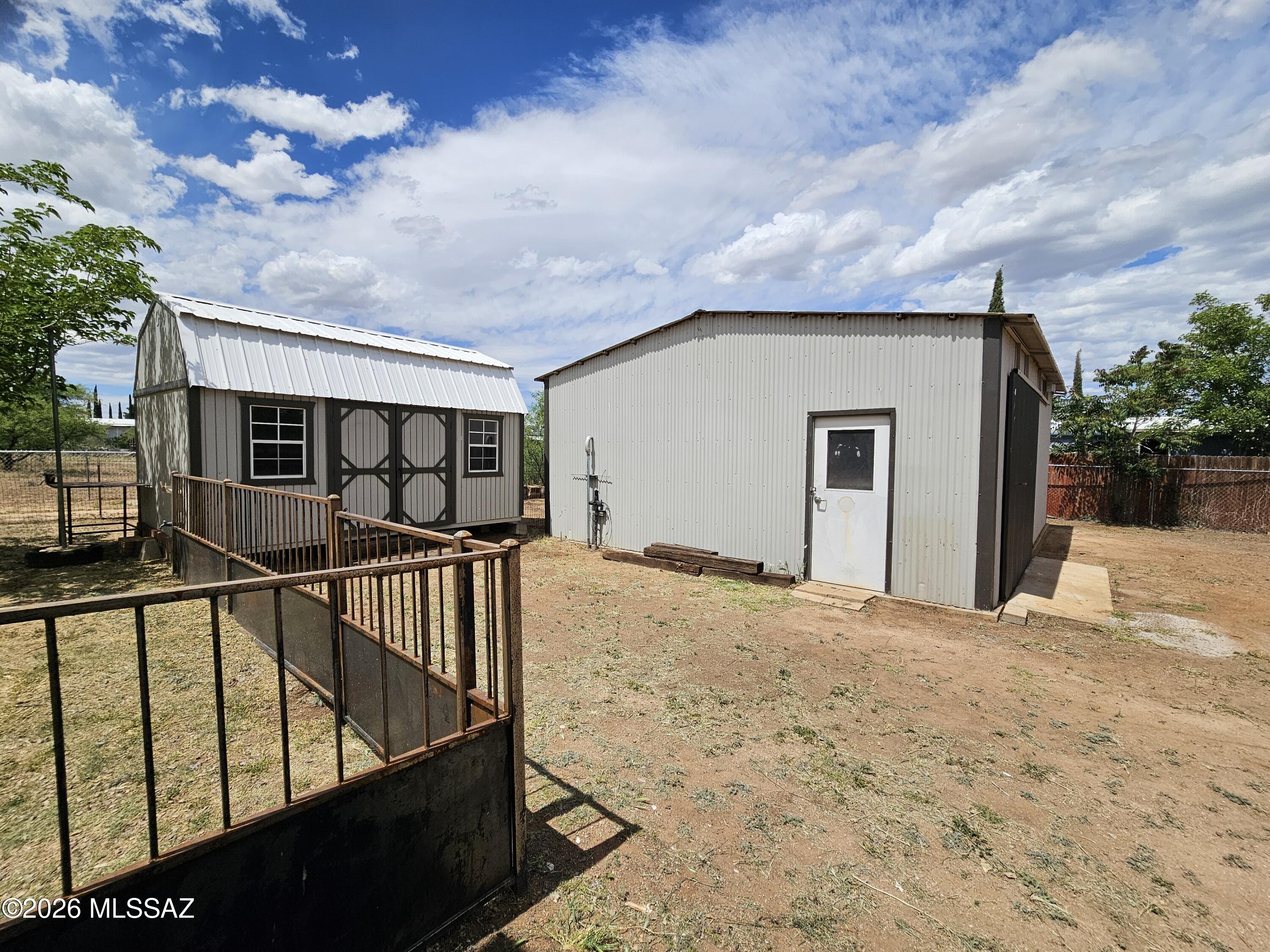 Mescal Lakes - Residential