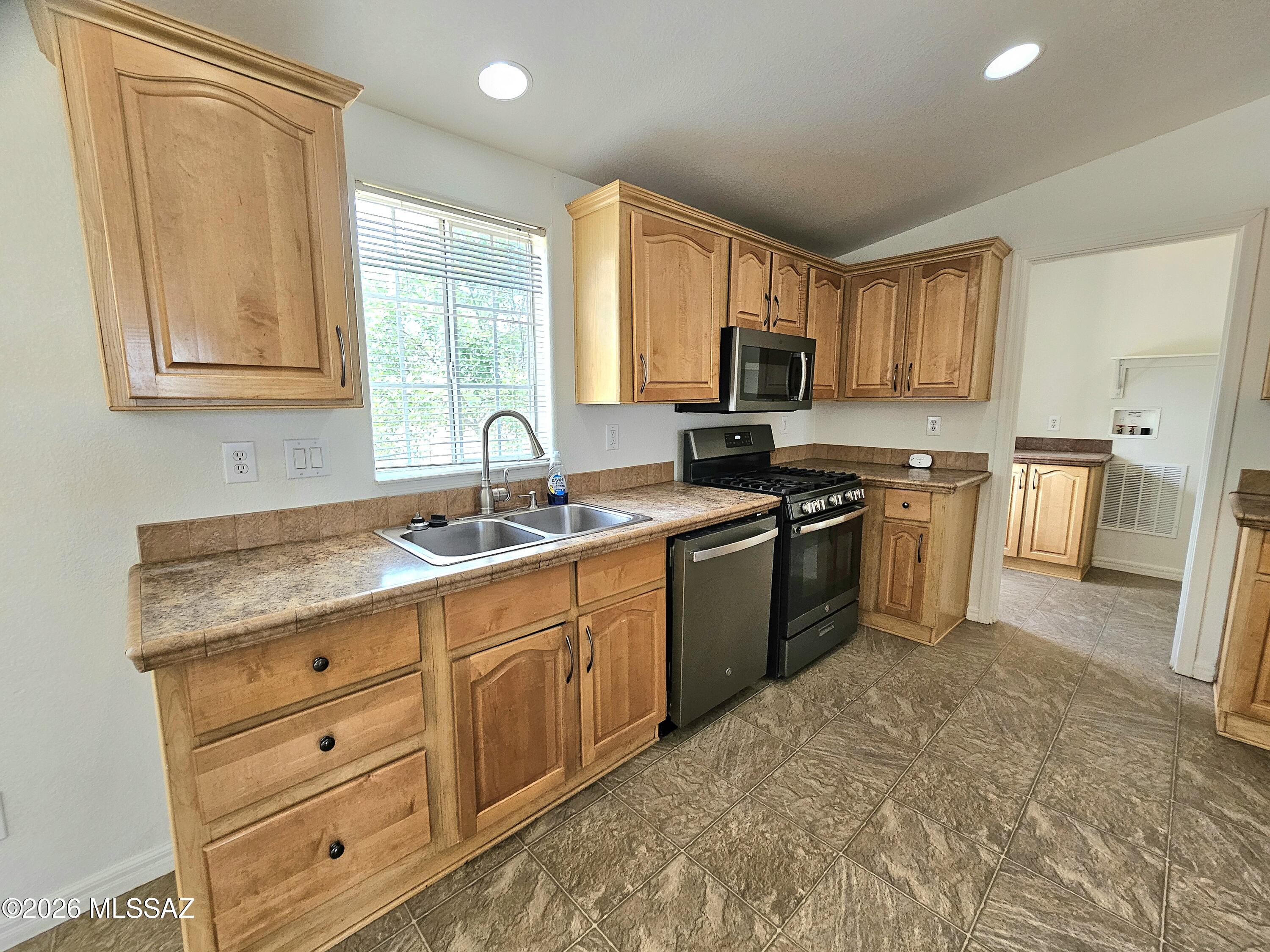 Mescal Lakes - Residential