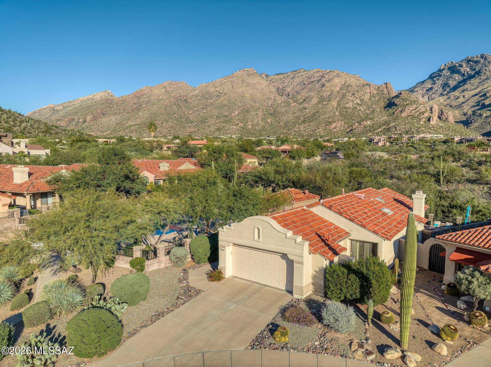 6327 E Placita Divina