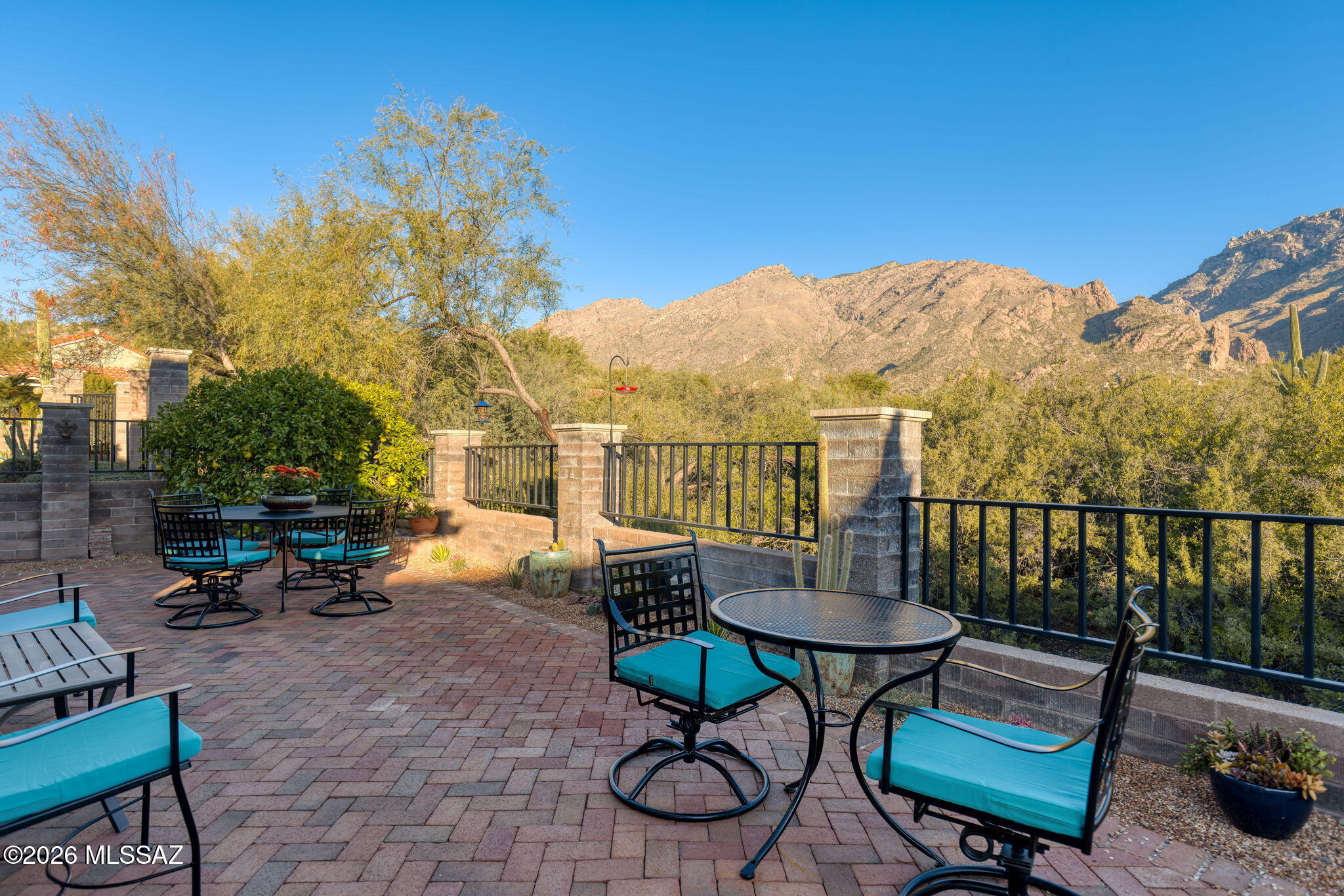 6327 E Placita Divina