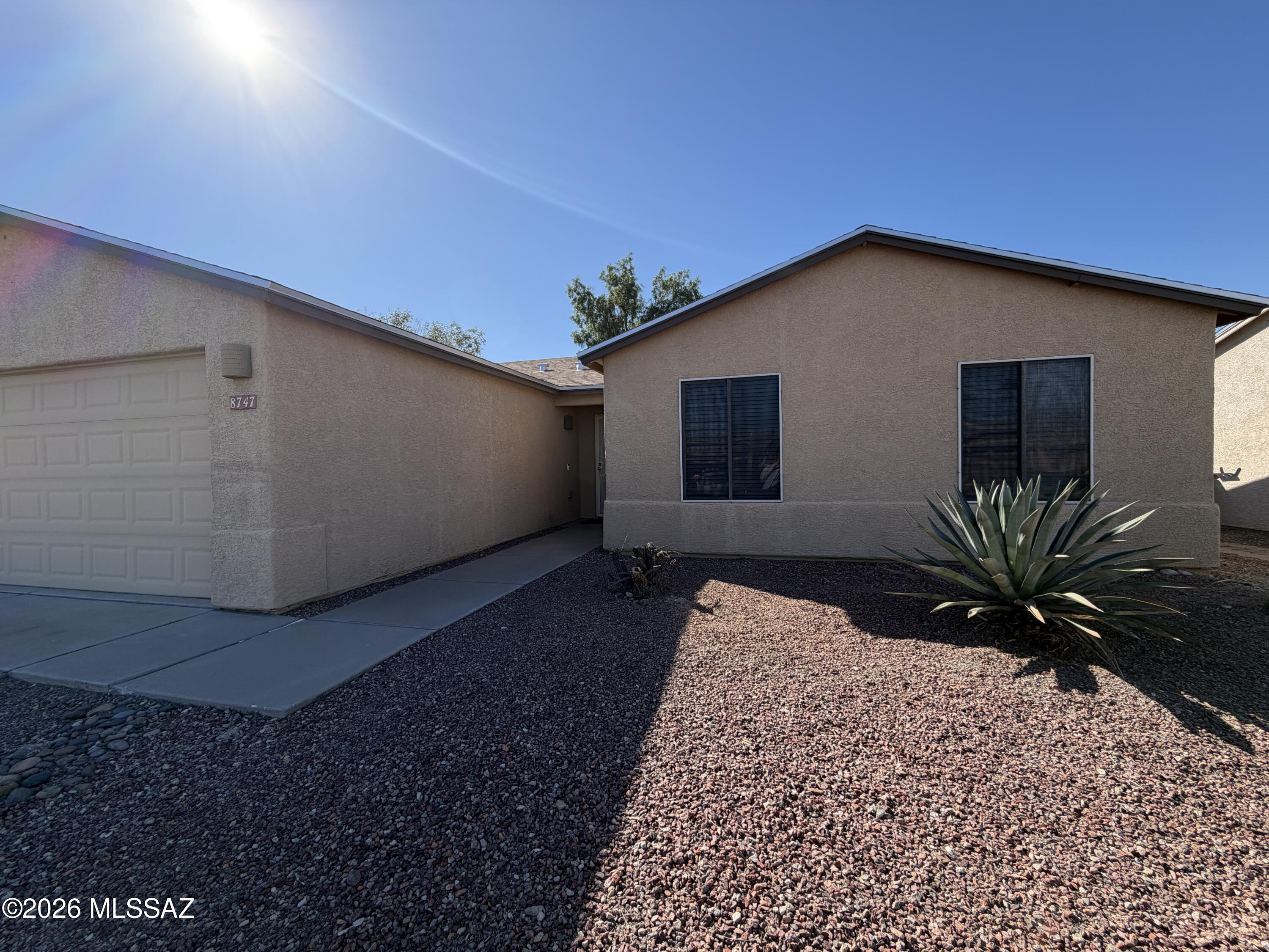 Silver Moon (1-101) - Residential Lease