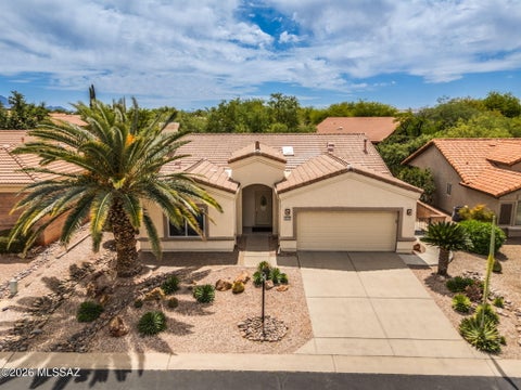 Photo of 1892 E Canyon Wren Way, Green Valley, AZ 85614 (MLS # 22622985)