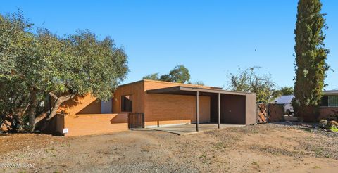 Photo of 7046 E Mary Drive, Tucson, AZ 85730 (MLS # 22603868)