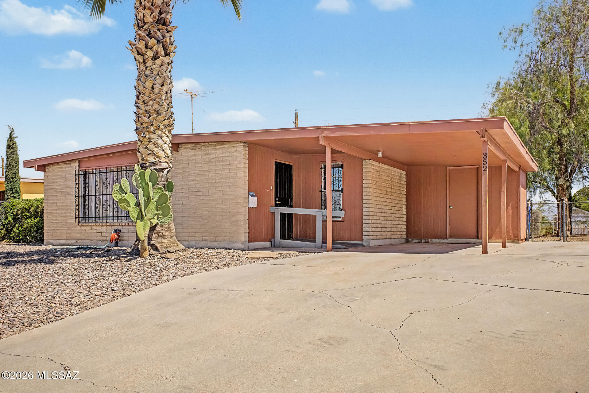 352 W Marcus Drive