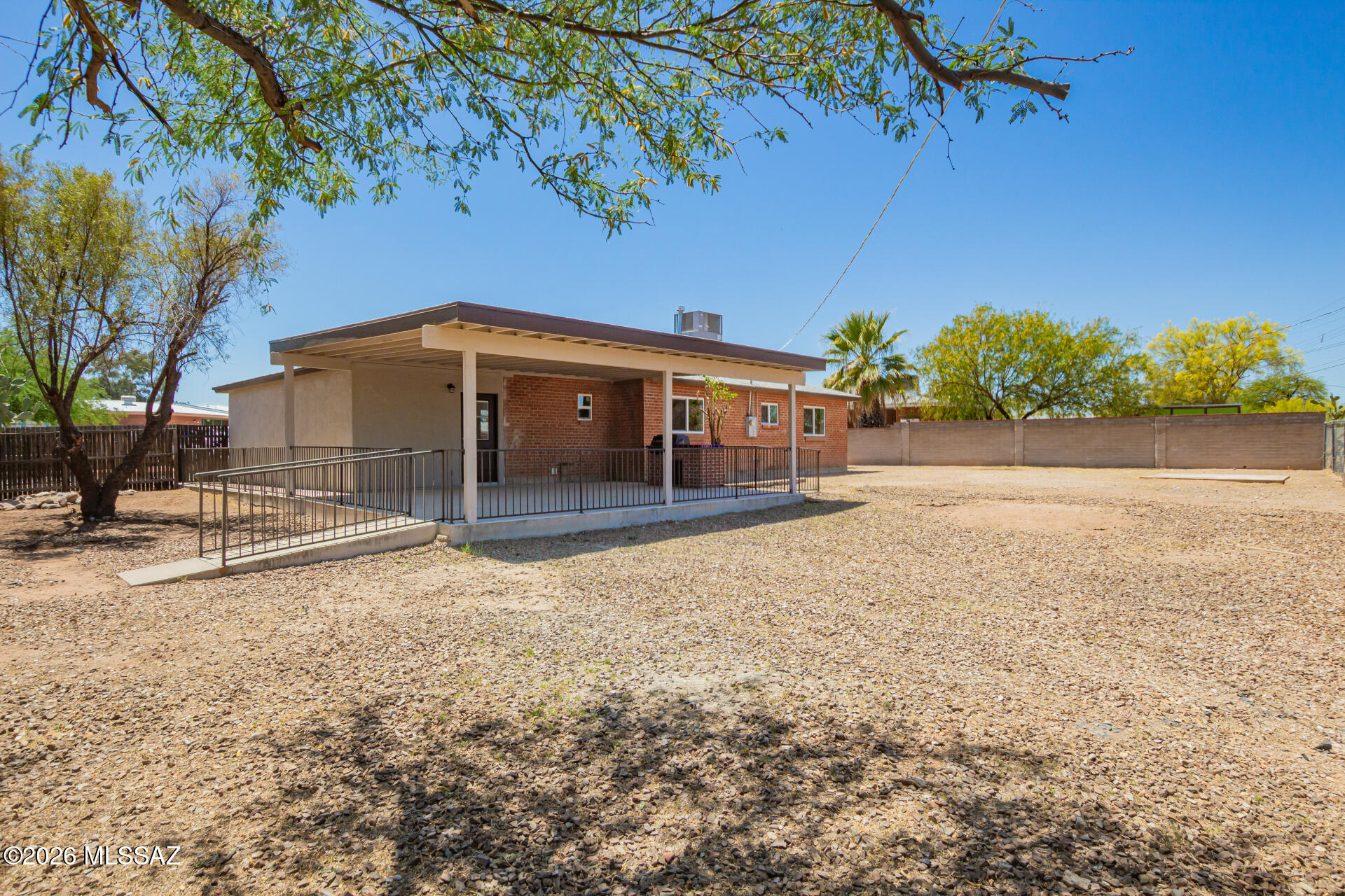 Manana Vista - Residential