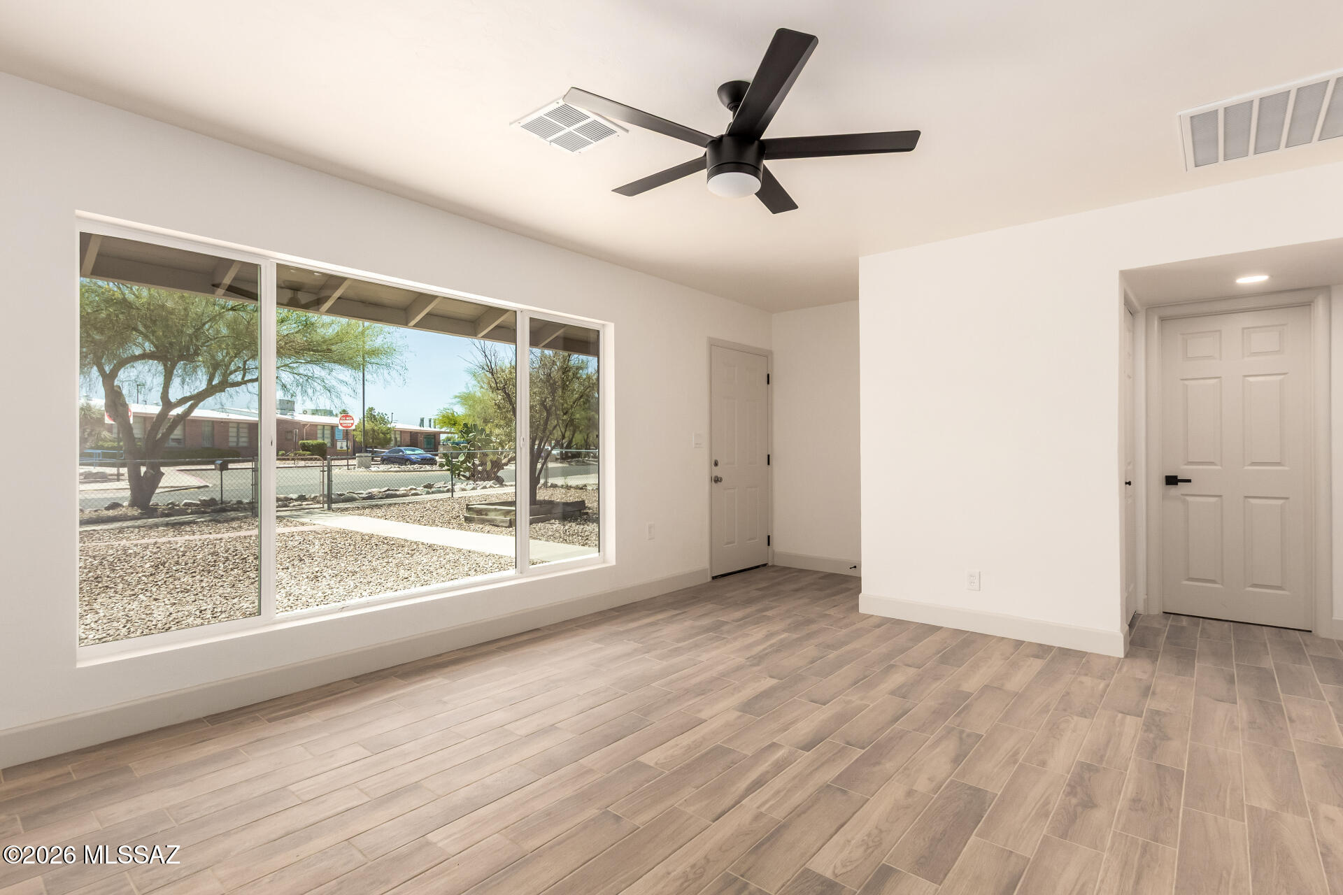 Manana Vista - Residential