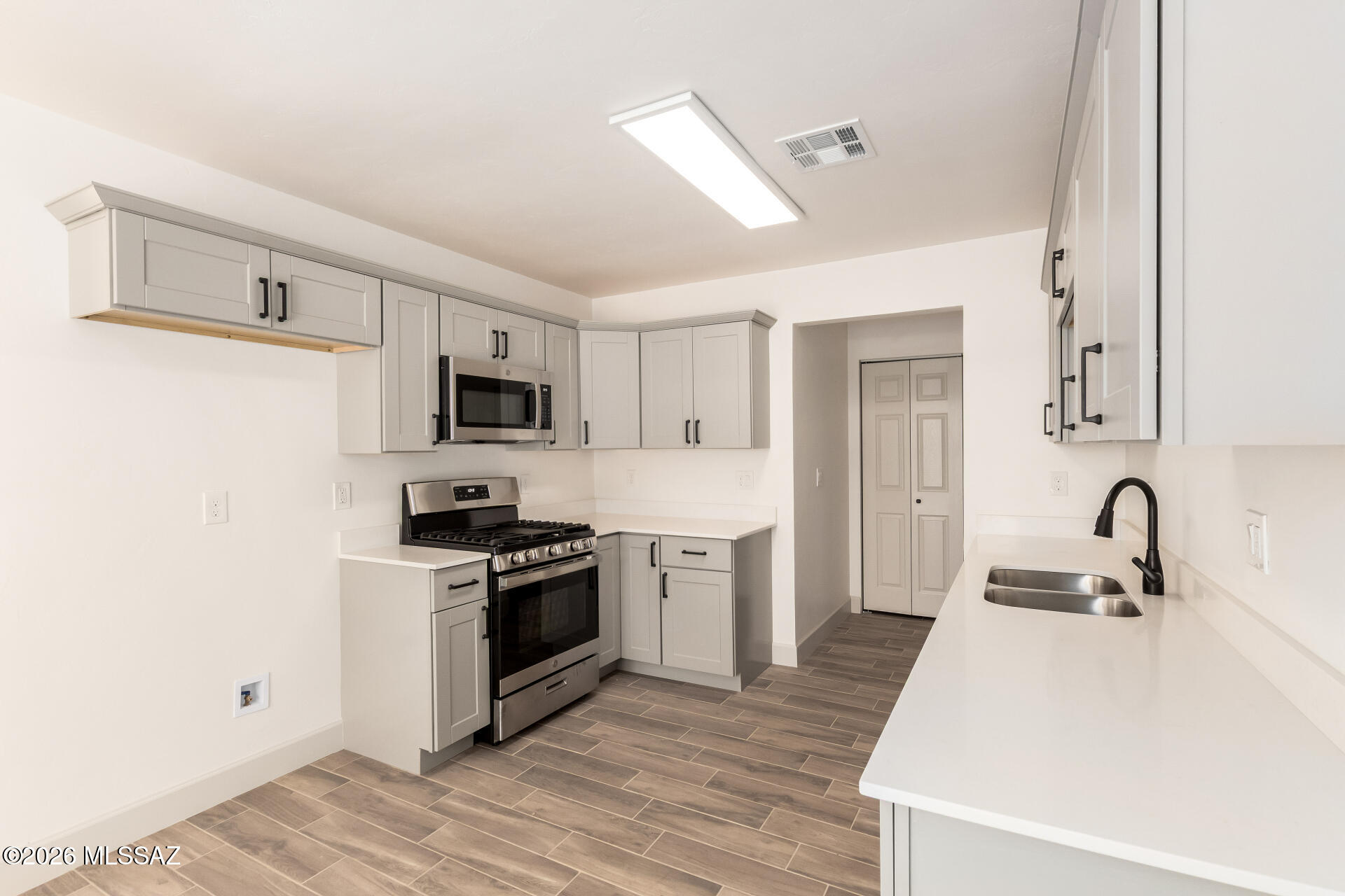 Manana Vista - Residential