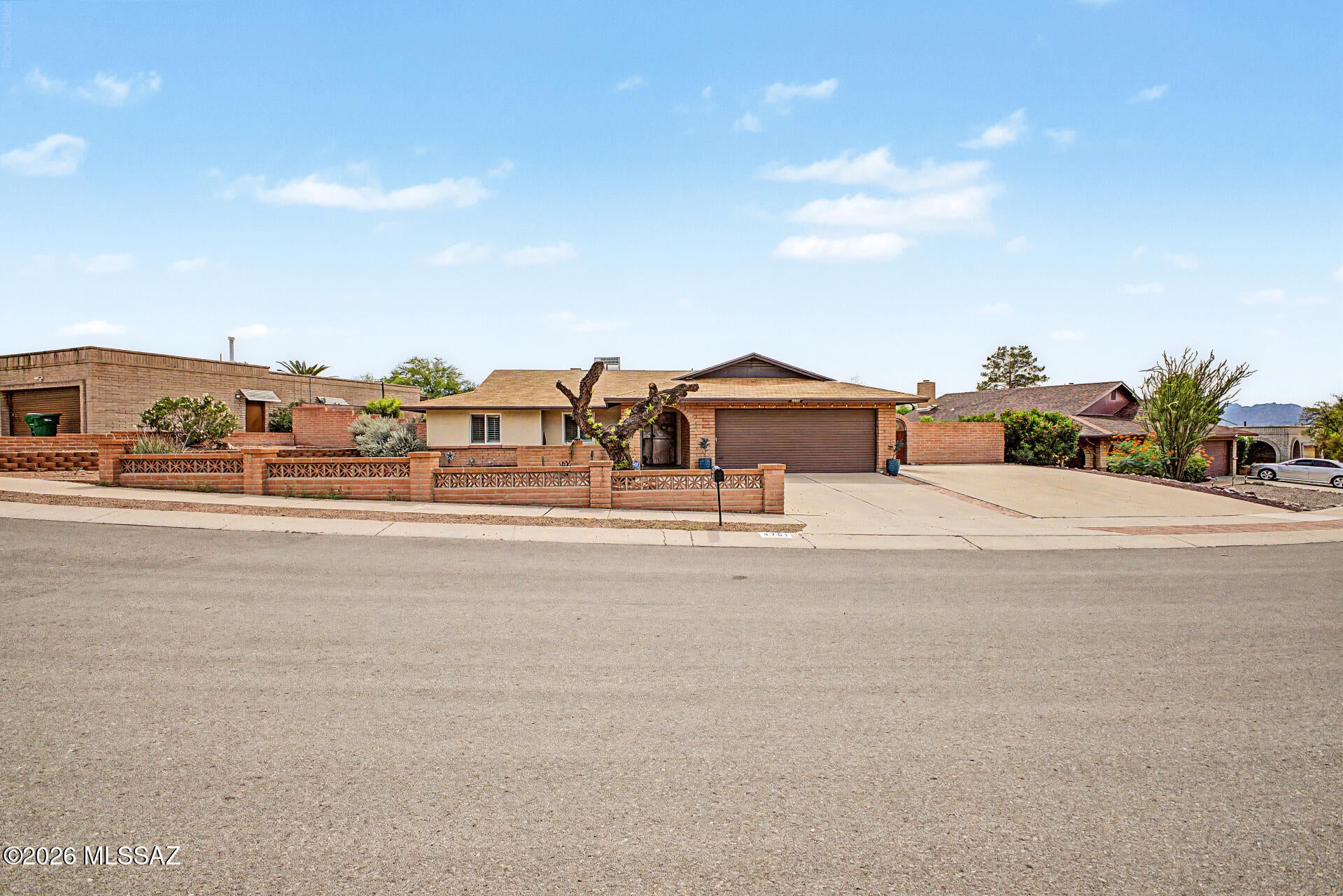 4701 W Red Wolf Drive