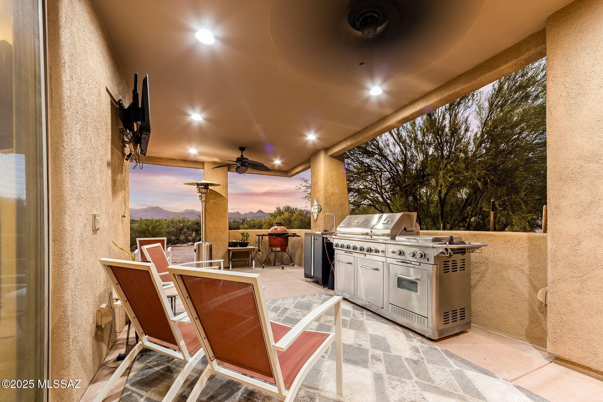 La Cholla Airpark - Residential