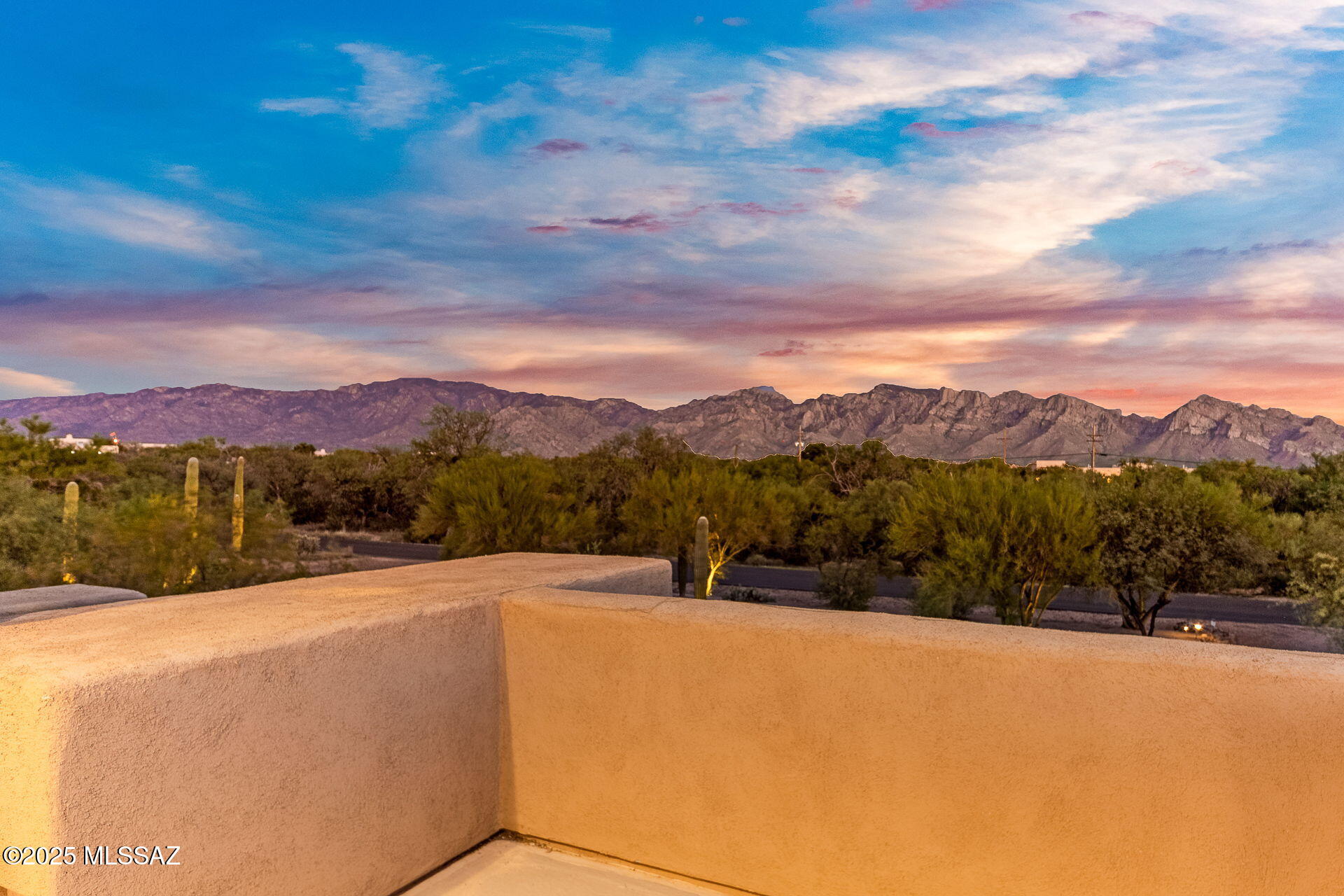 La Cholla Airpark - Residential