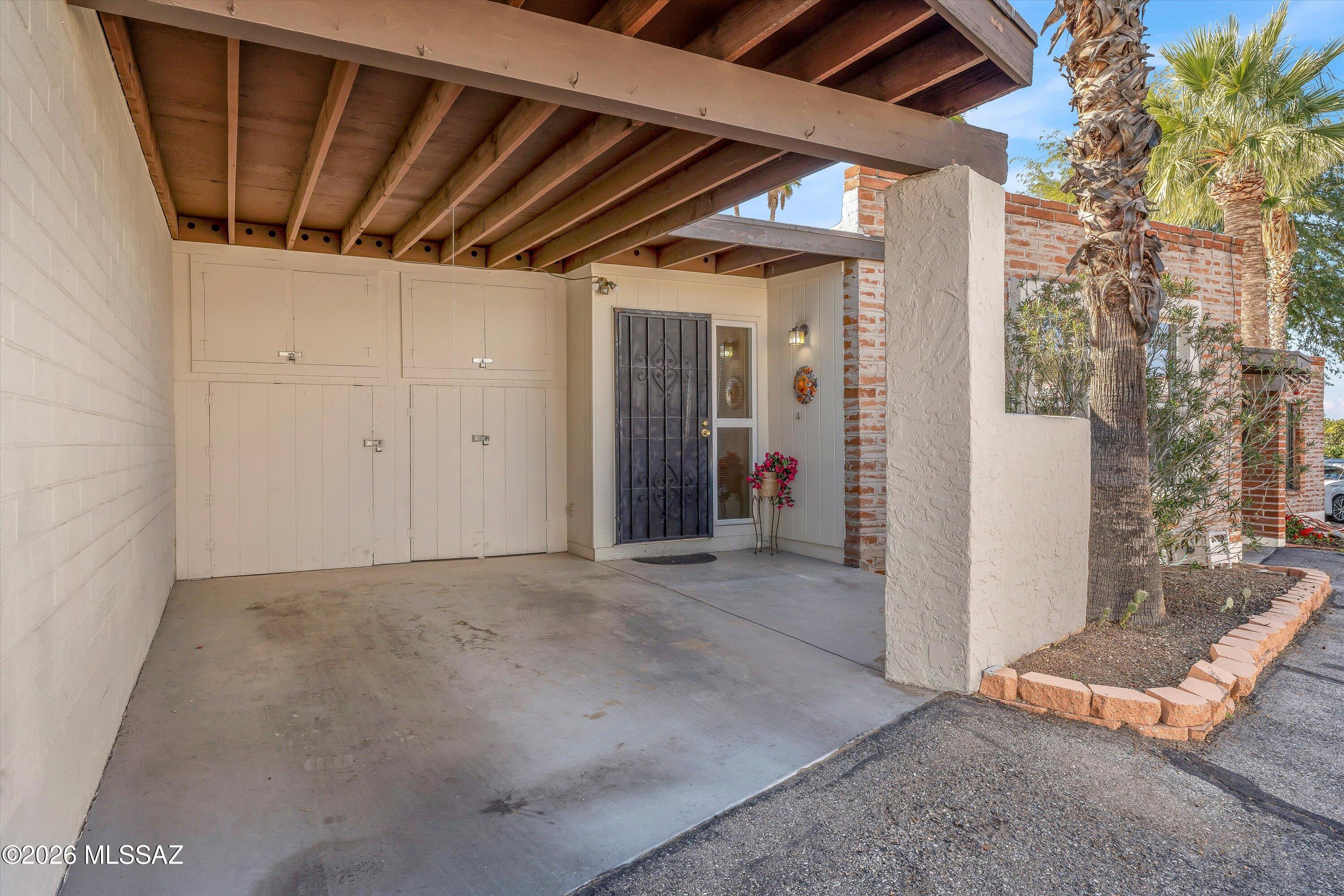 9111 N Oracle Road #162