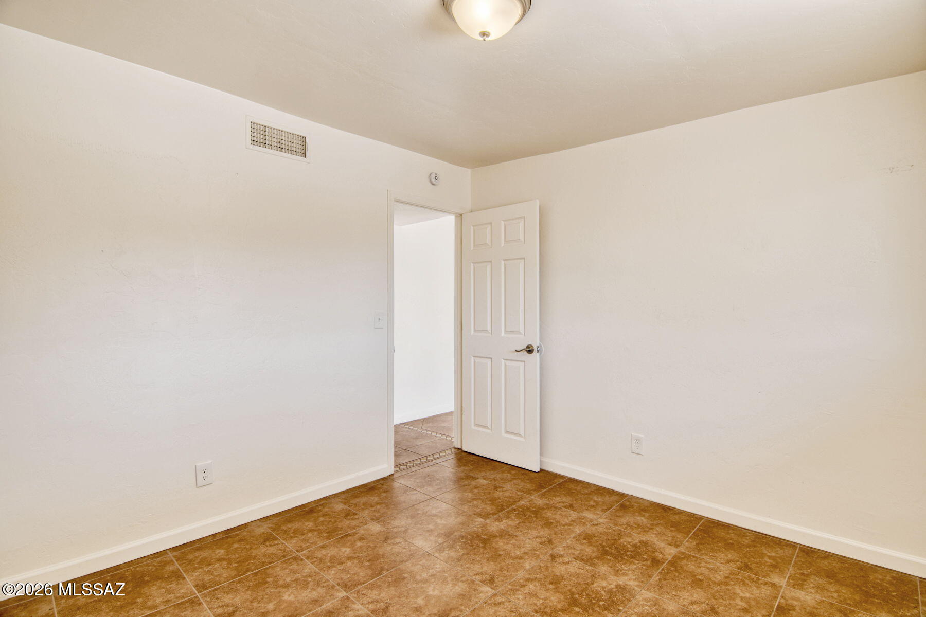 Broadway East (1-112) - Residential