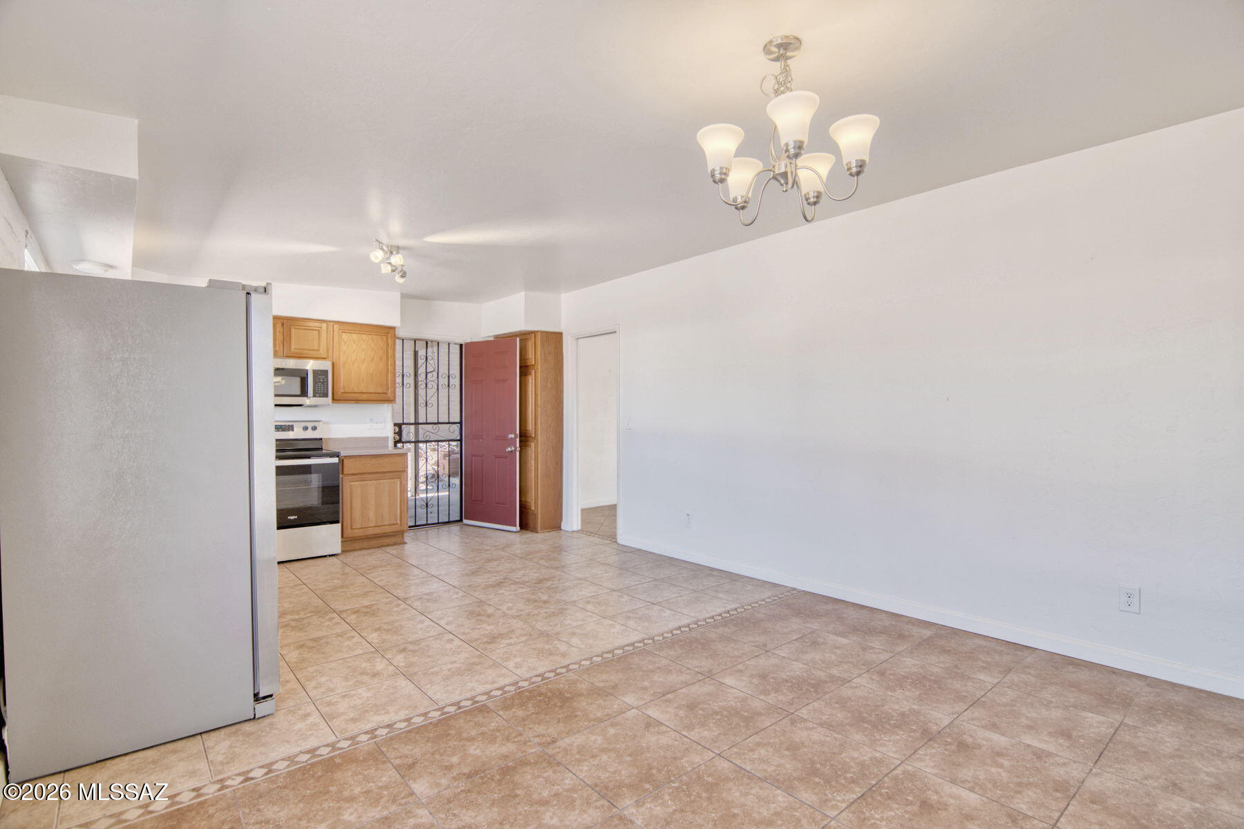 Broadway East (1-112) - Residential