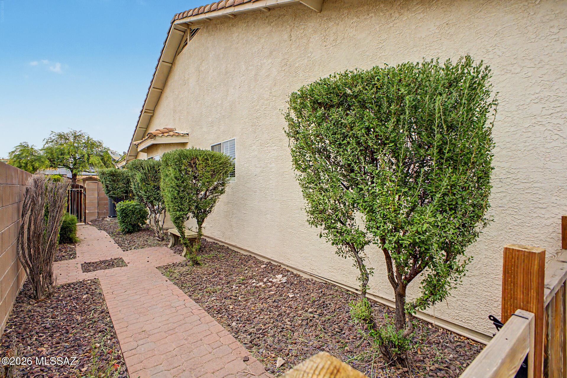 Hacienda Del Oro (1-879) - Residential