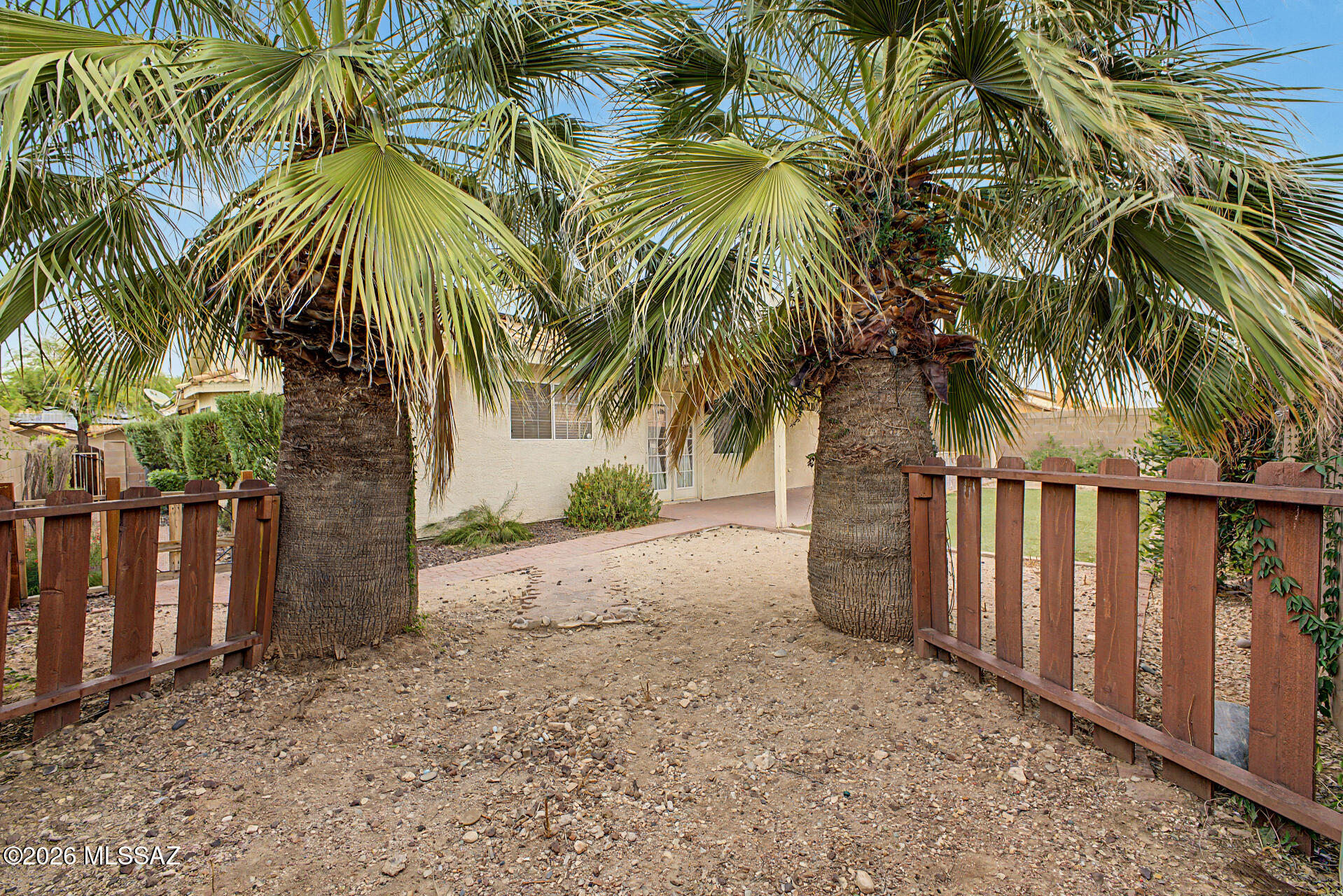 Hacienda Del Oro (1-879) - Residential