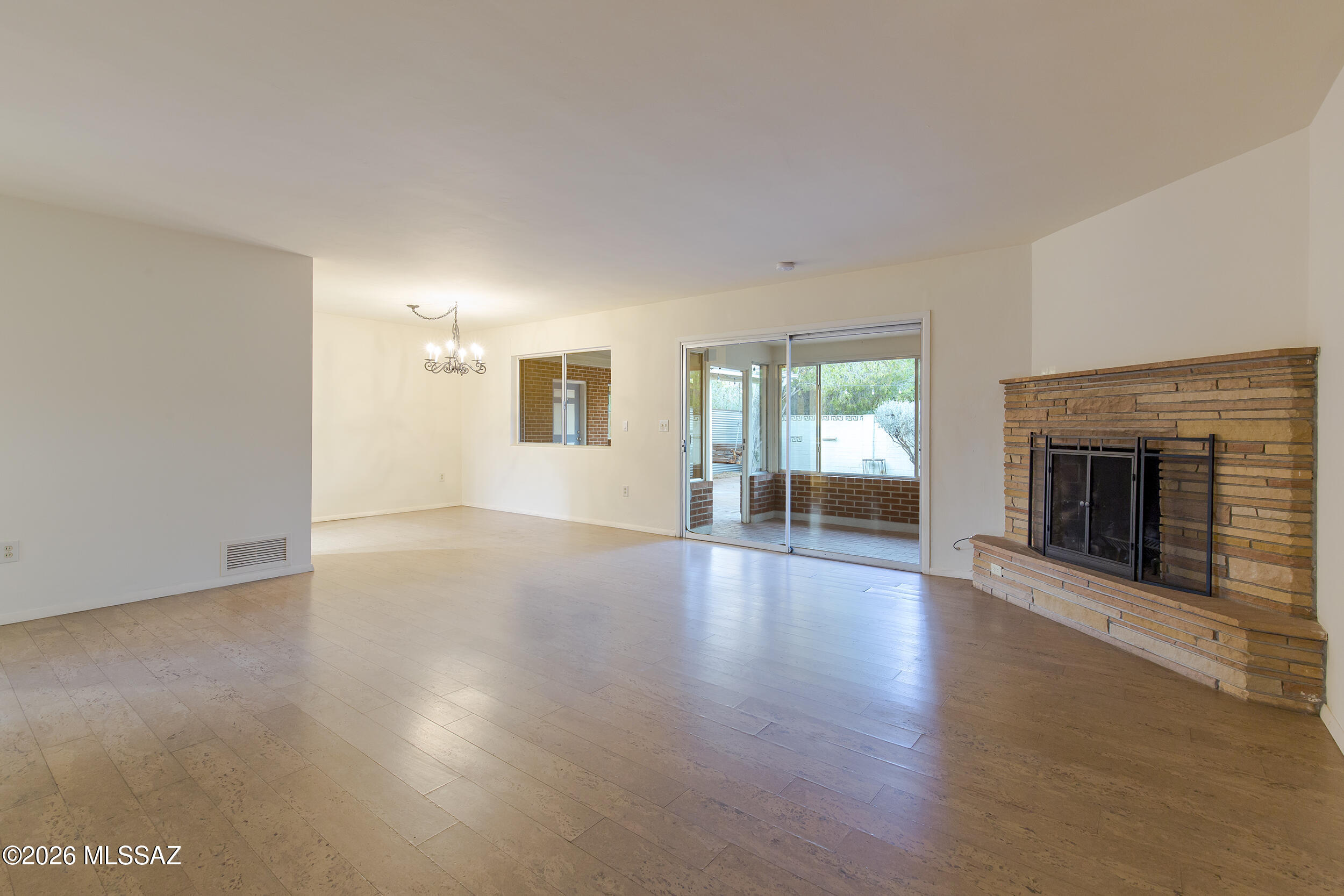 2202 N Frannea Drive