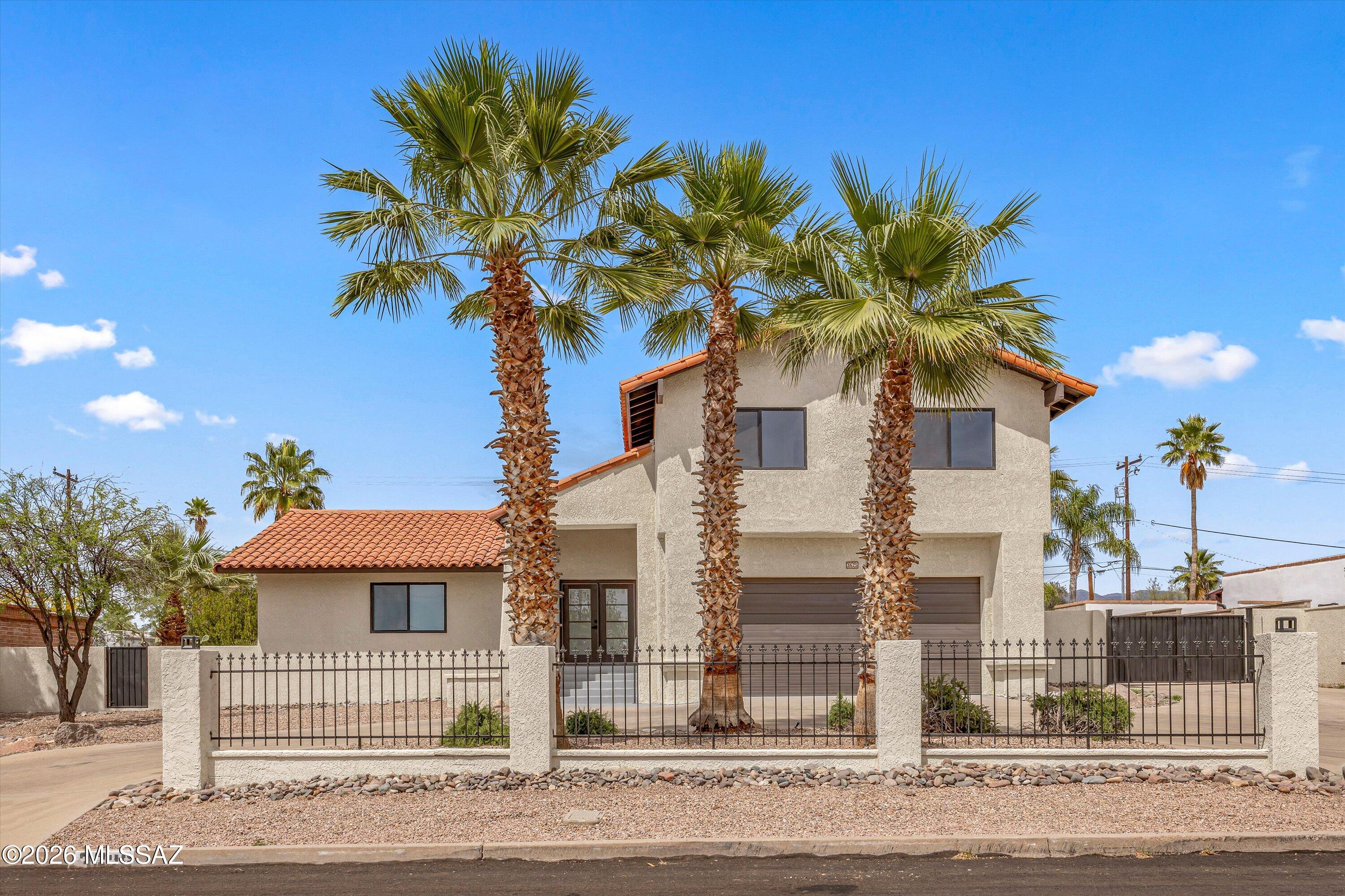 3625 E Calle Alarcon