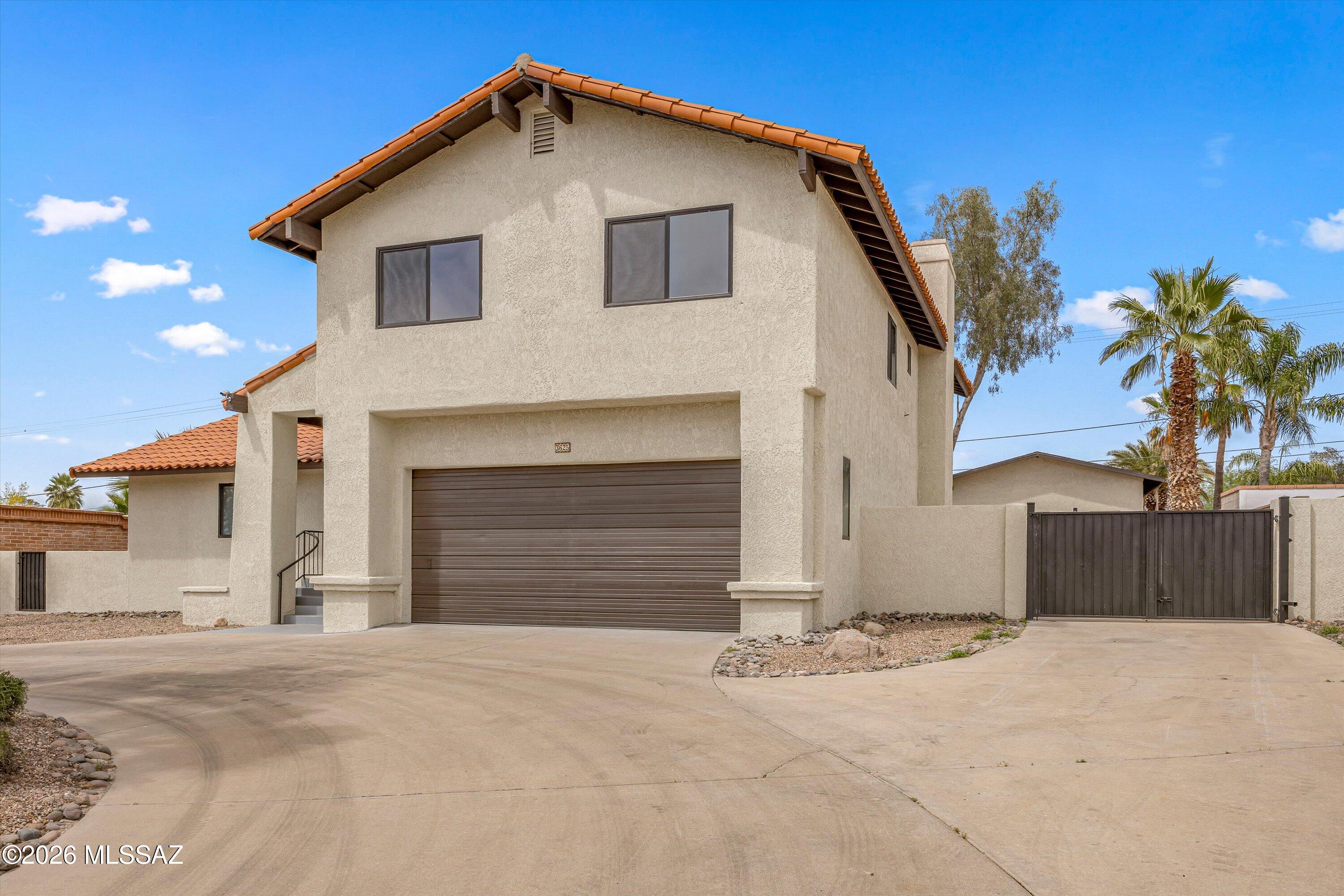 3625 E Calle Alarcon