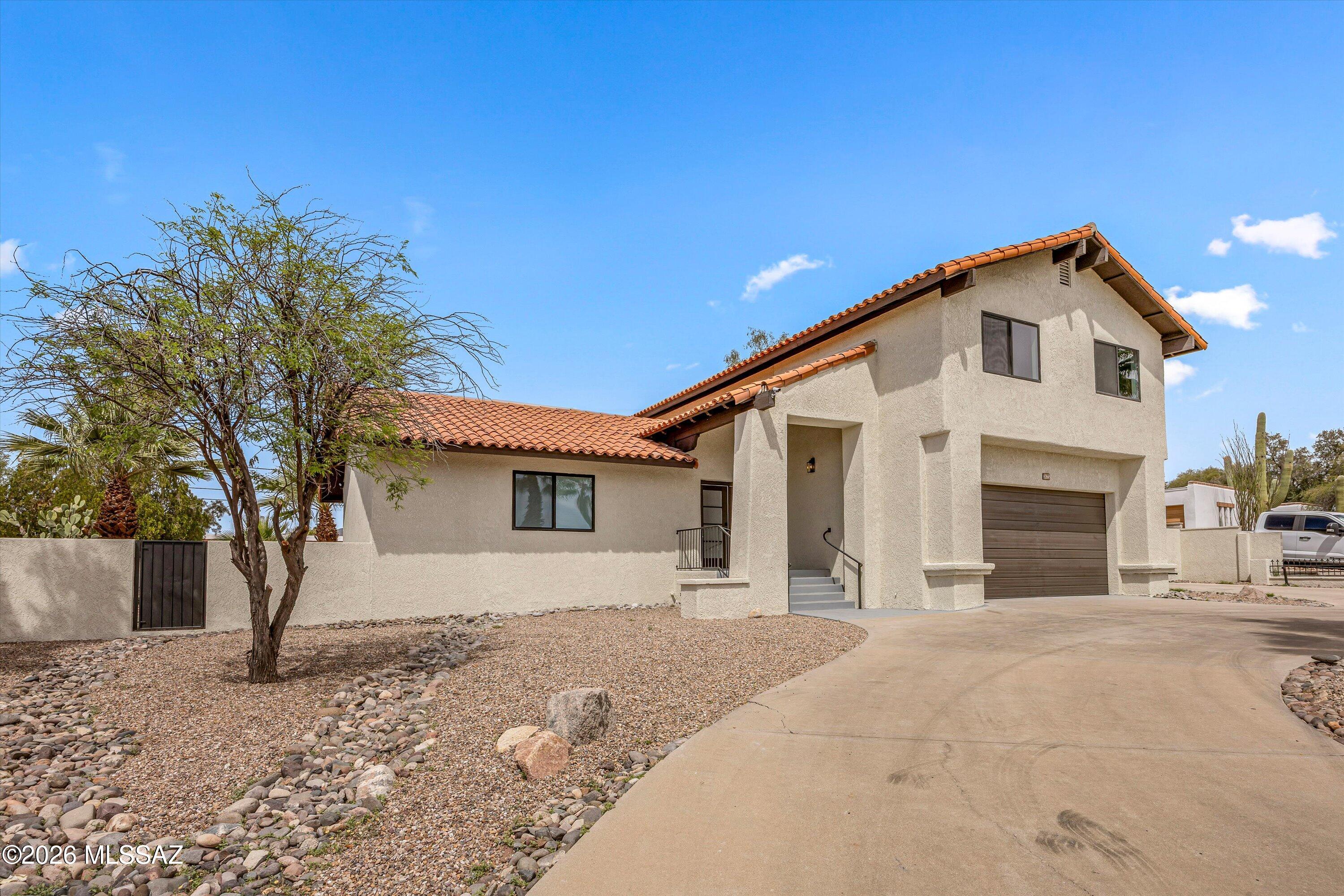 3625 E Calle Alarcon