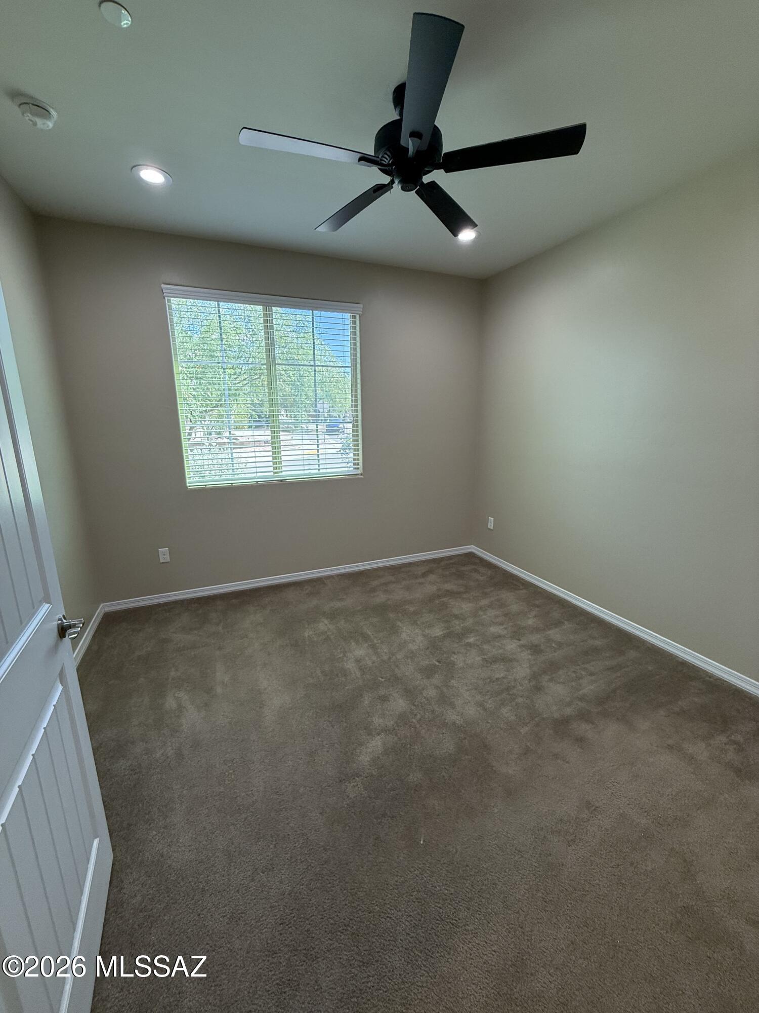 Sierra Morado Unit 3 Phase 1 SQ20142200489 - Residential Lease