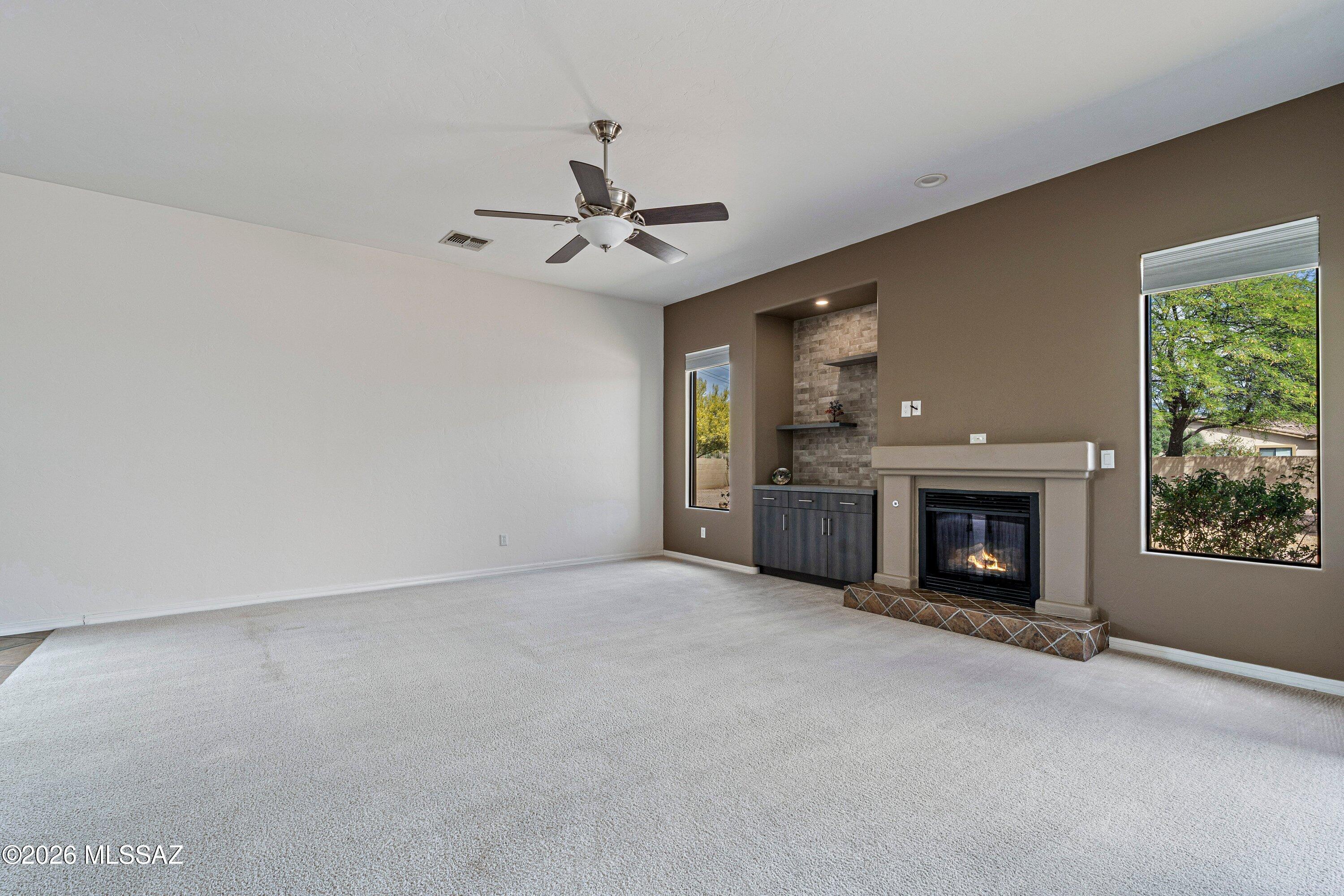 Mira Vista (1-60) - Residential